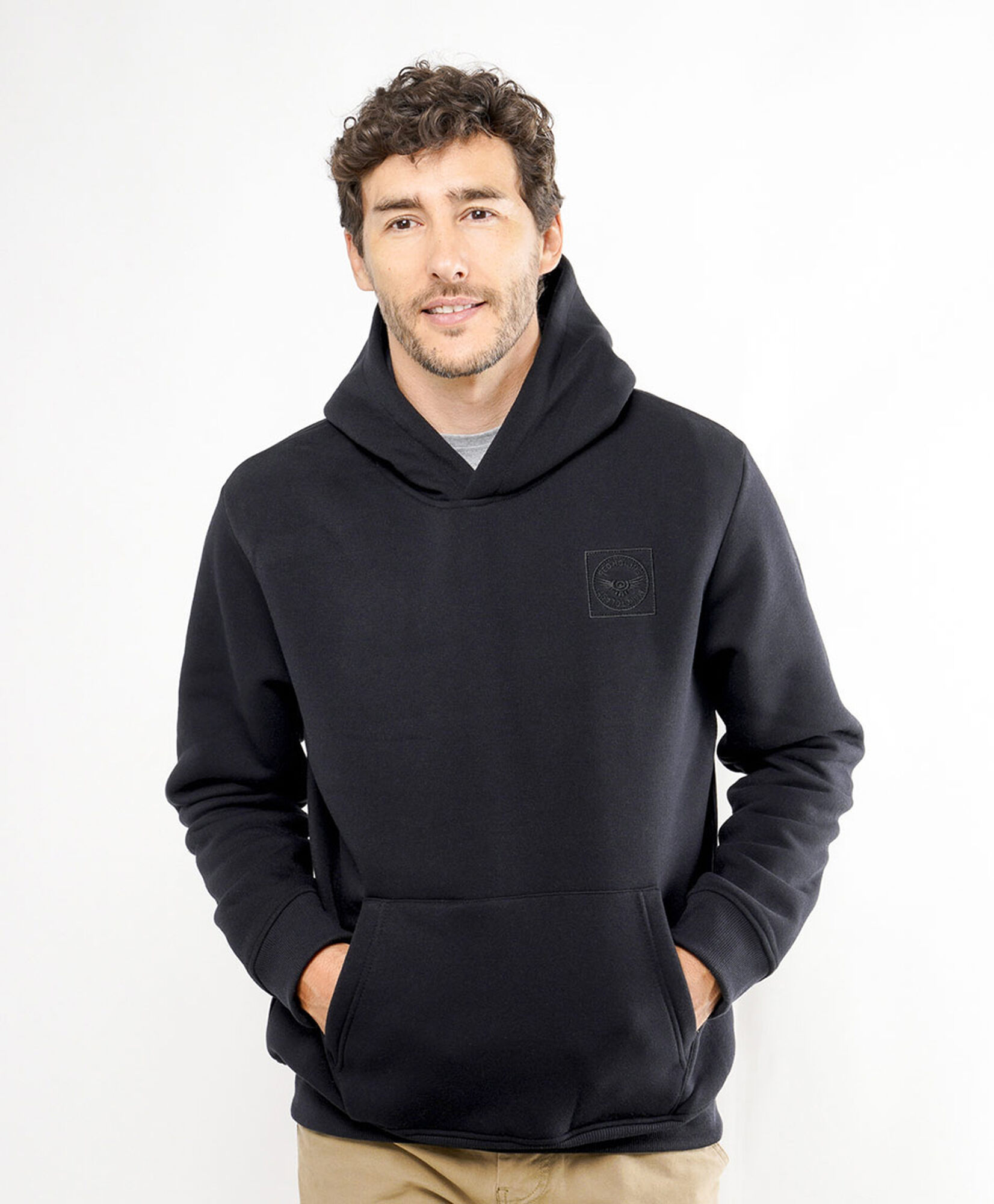 Polerón hombre bordado gorro Polerón hombre bordado gorro