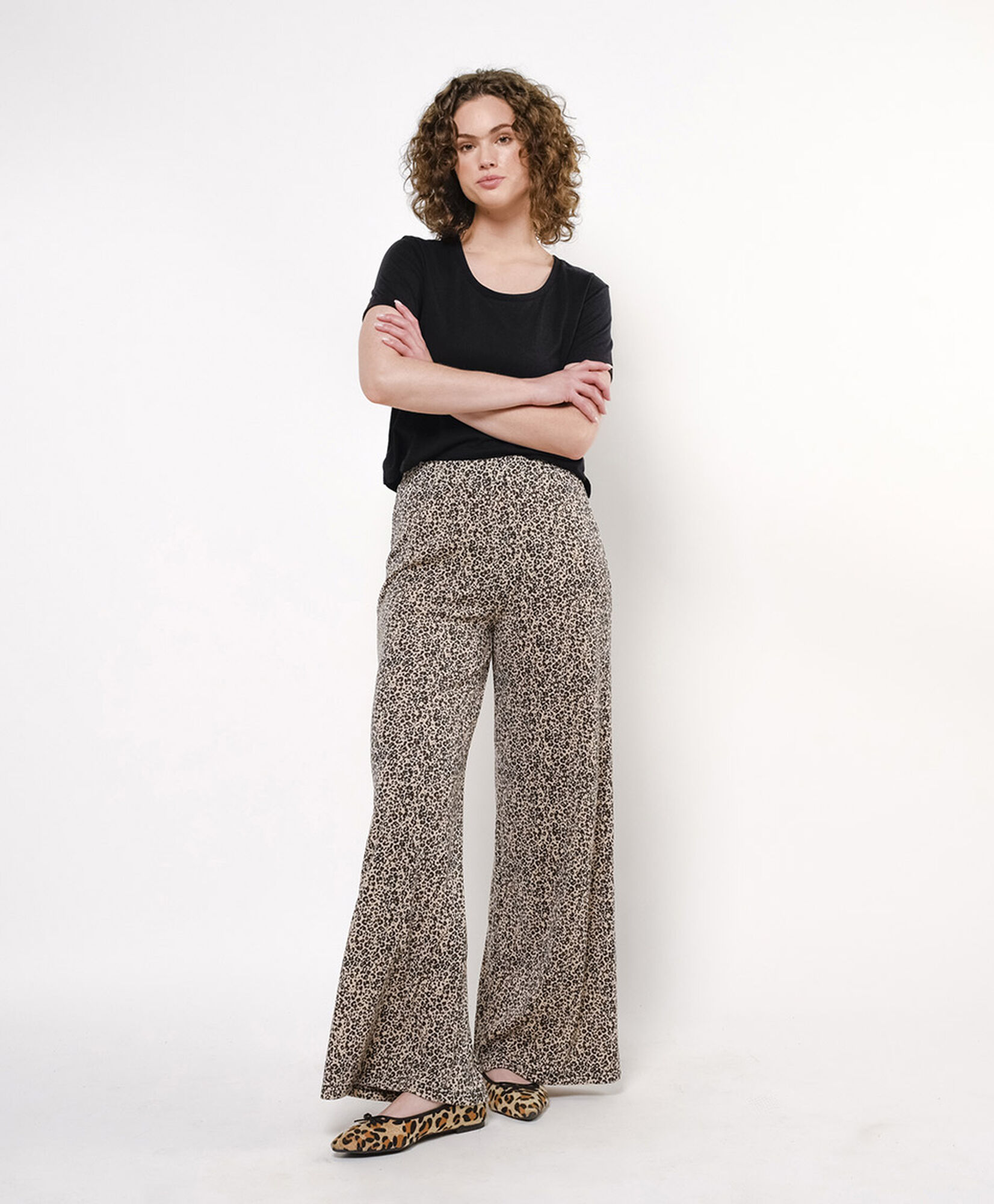 Pantalón mujer animal print wide Pantalón mujer animal print wide