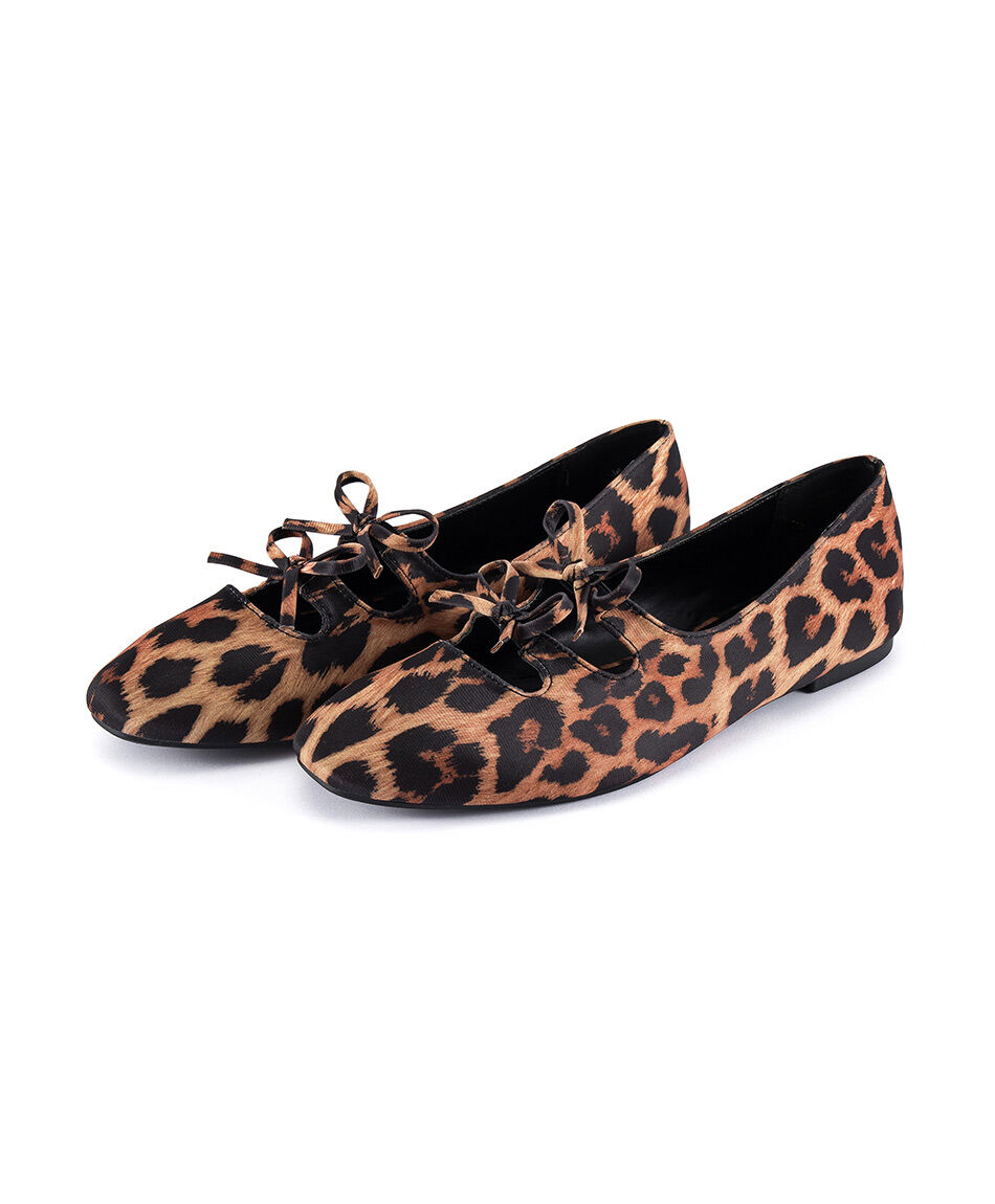 Ballerina mujer animal print