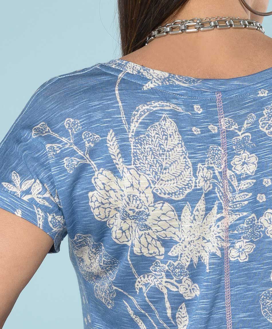 Polera manga corta cuello en v