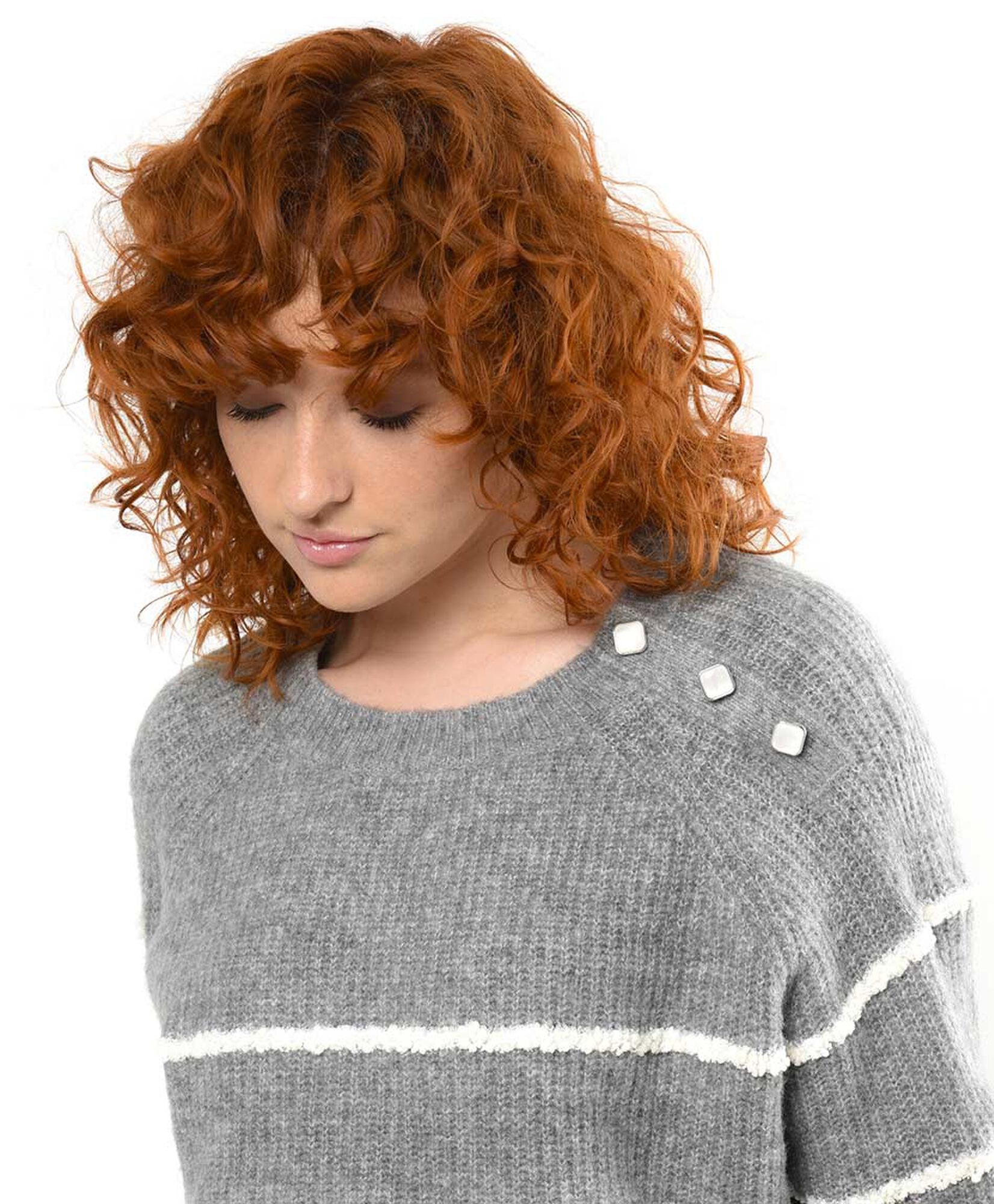 Sweater mujer líneas detalle hombro Sweater mujer líneas detalle hombro