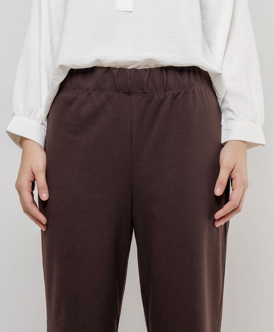 Pantal&oacute;n mujer caf&eacute; ancho