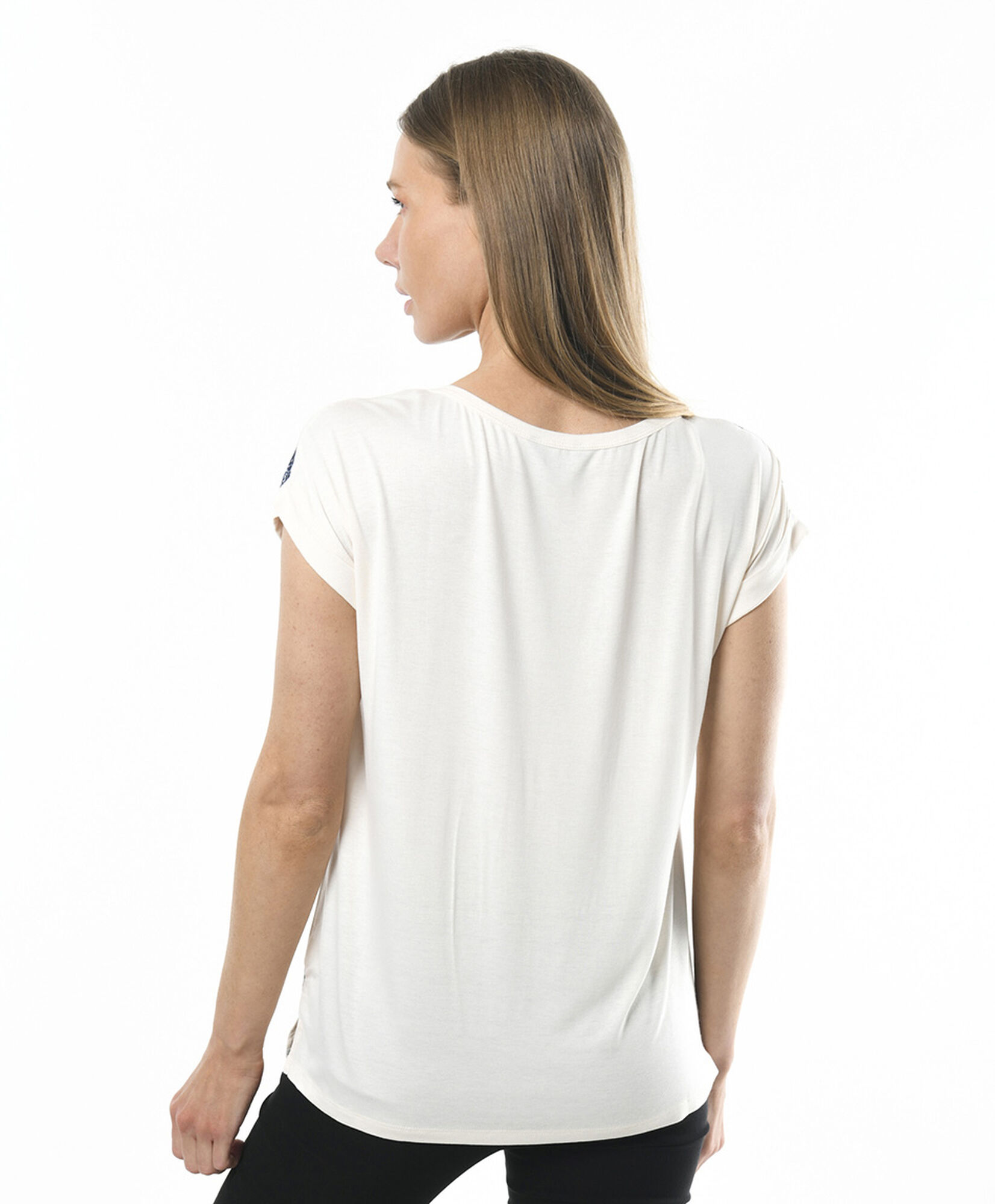 Polera mujer floral mix oversize blanca Polera mujer floral mix oversize blanca