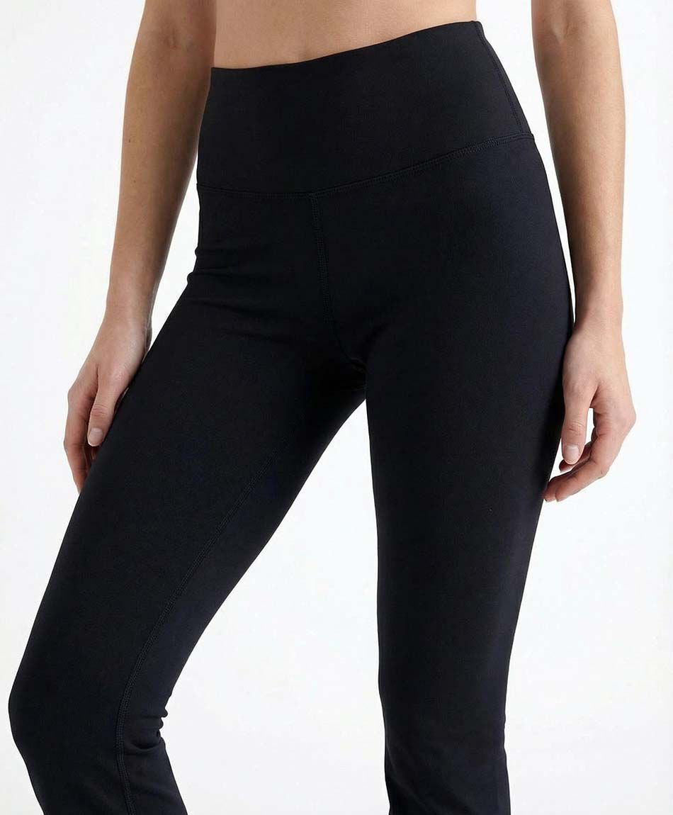 Calza deportiva mujer flare black