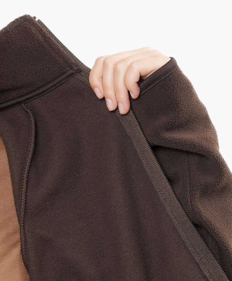 Poler&oacute;n mujer entallado caf&eacute;