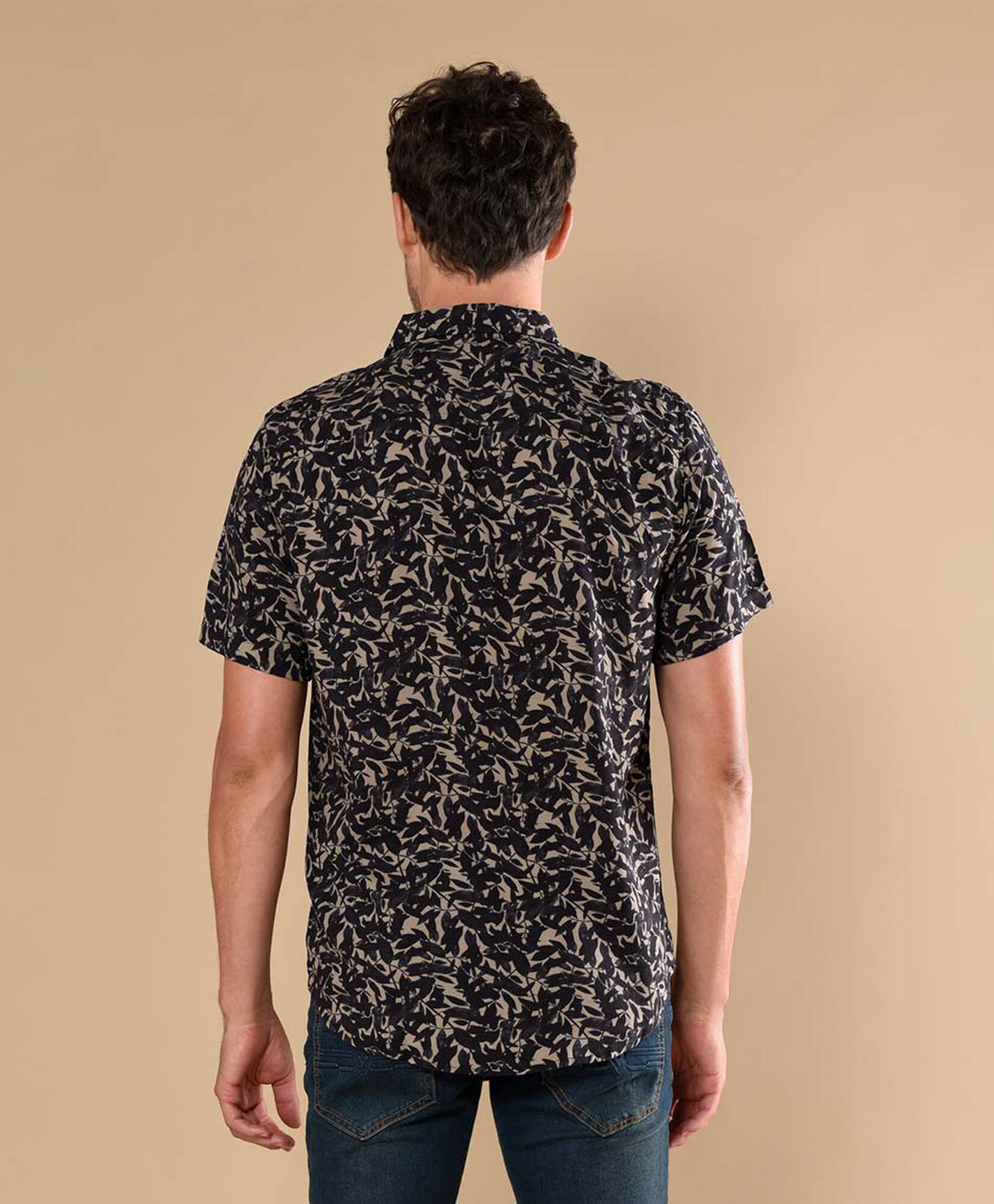 Camisa hombre hojas Camisa hombre hojas