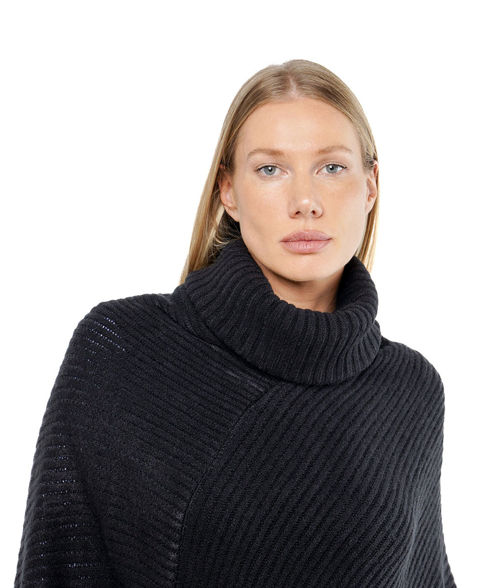 Poncho mujer acanalado cuello alto Poncho mujer acanalado cuello alto
