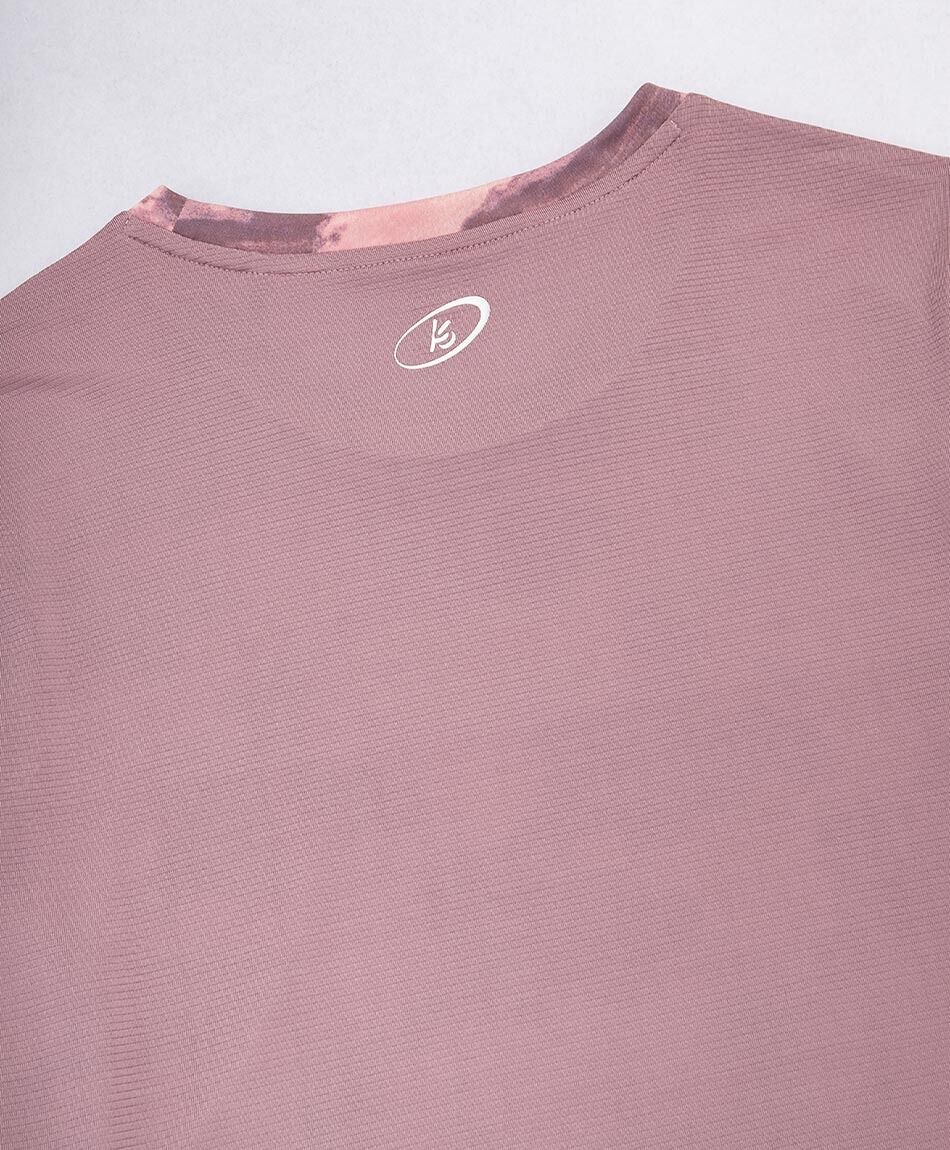 Polera deportiva mujer print abstracto