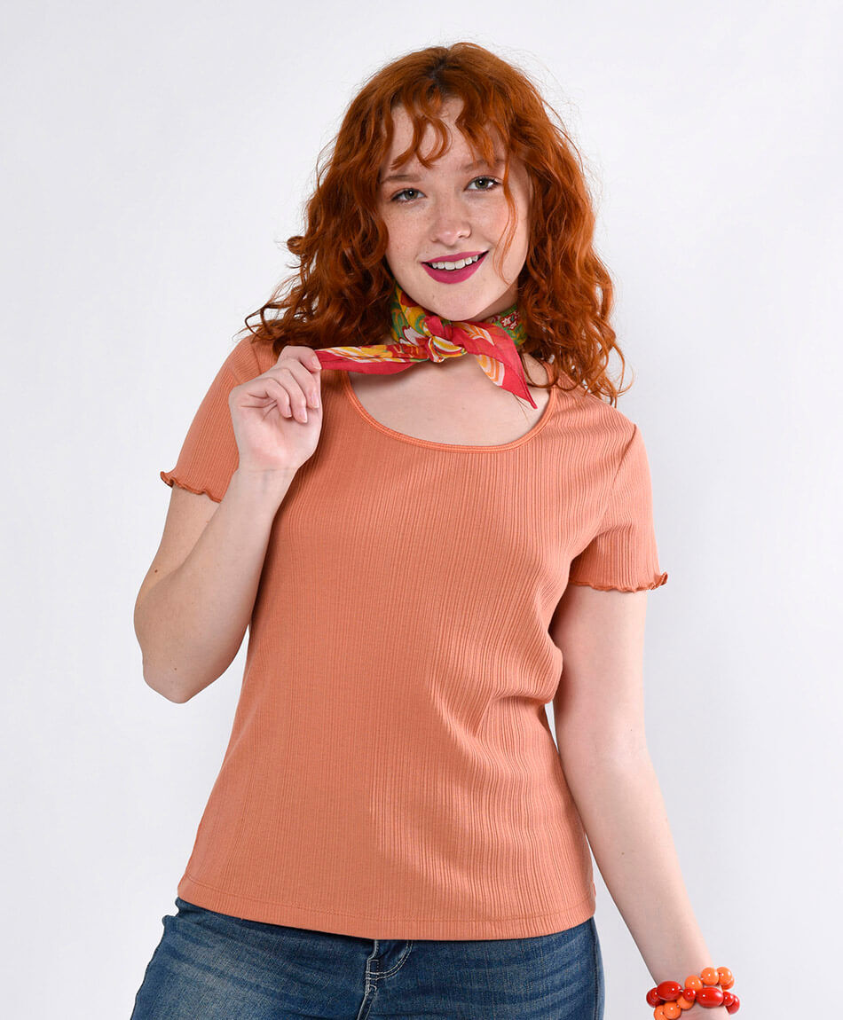 Polera mujer mangas onduladas