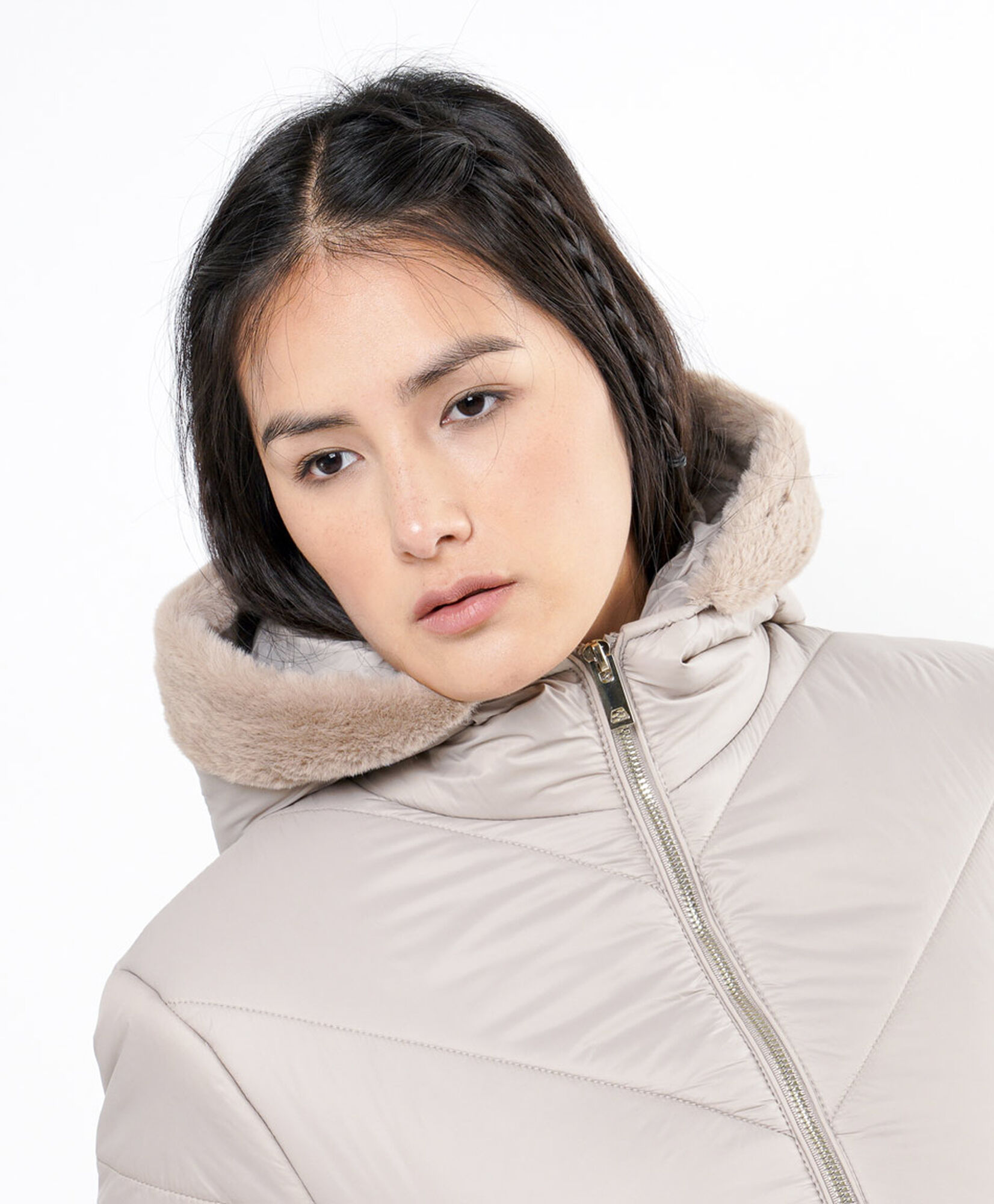 Parka mujer gorro pelitos Parka mujer gorro pelitos
