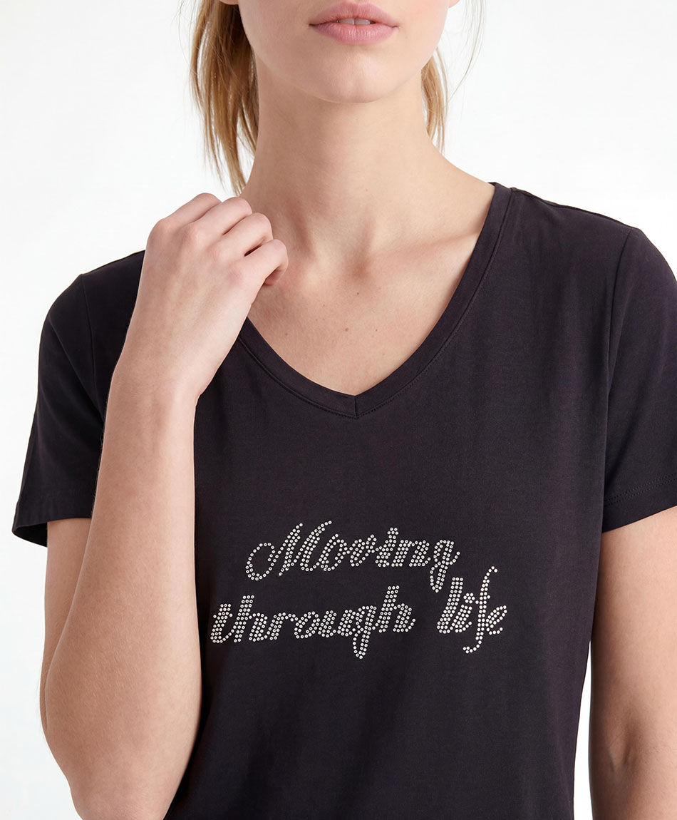 Polera deportiva mujer frase brillos