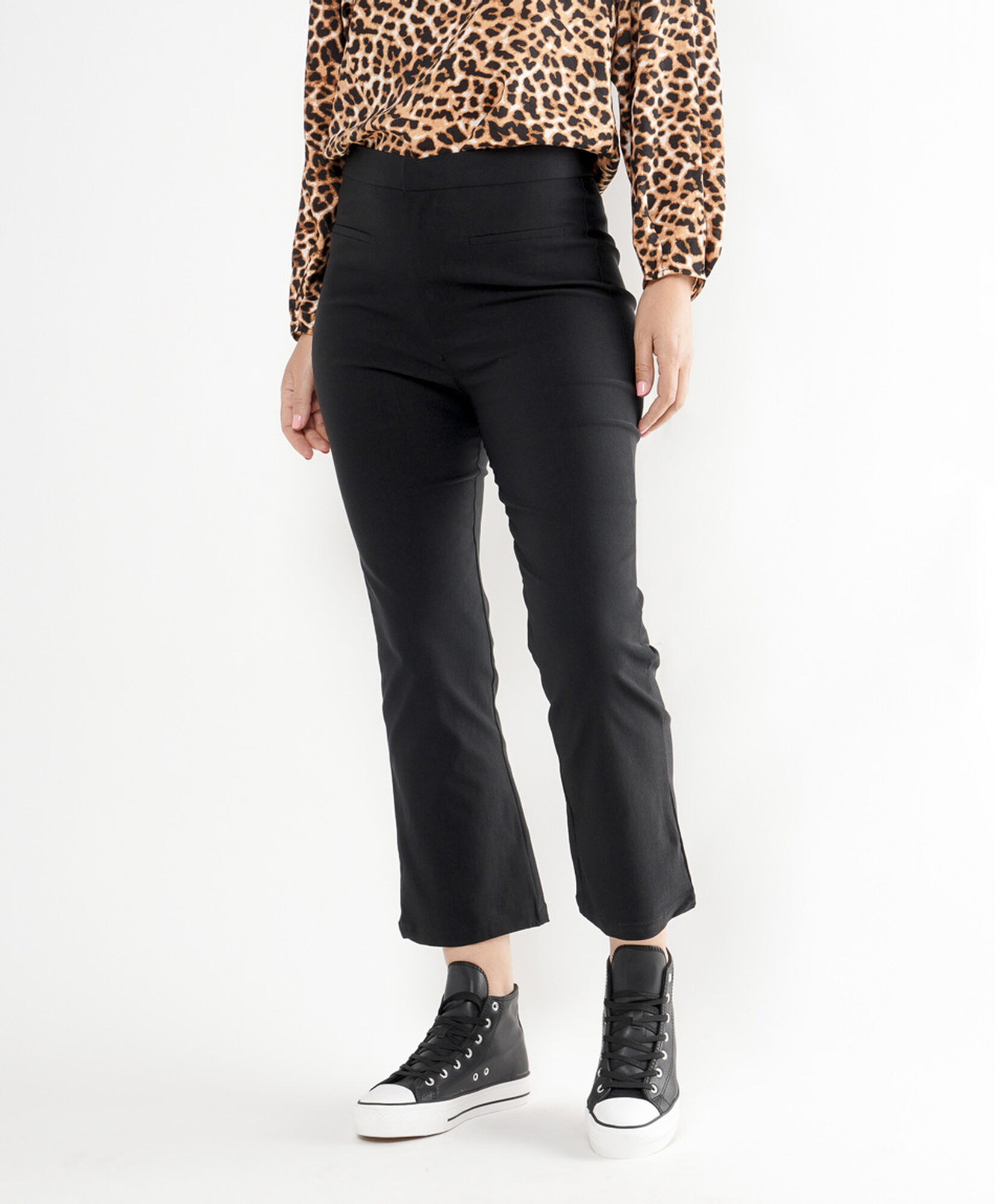 Pantalón mujer capri flare Pantalón mujer capri flare
