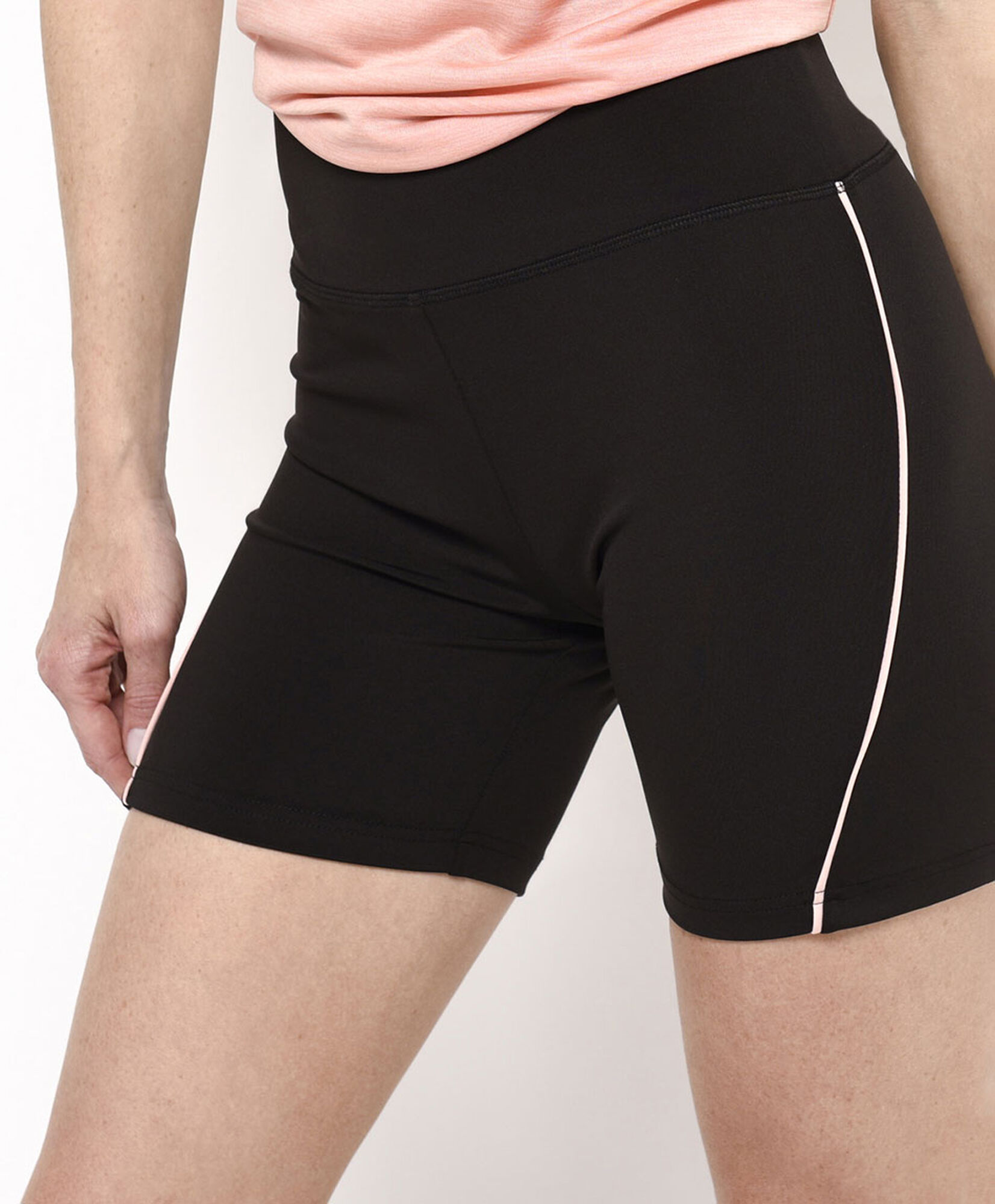 SHORT BIKER PIPING SHORT BIKER PIPING