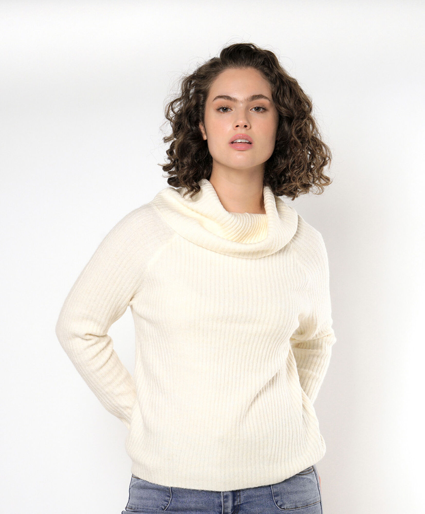 Sweater mujer cuello caído Sweater mujer cuello caído