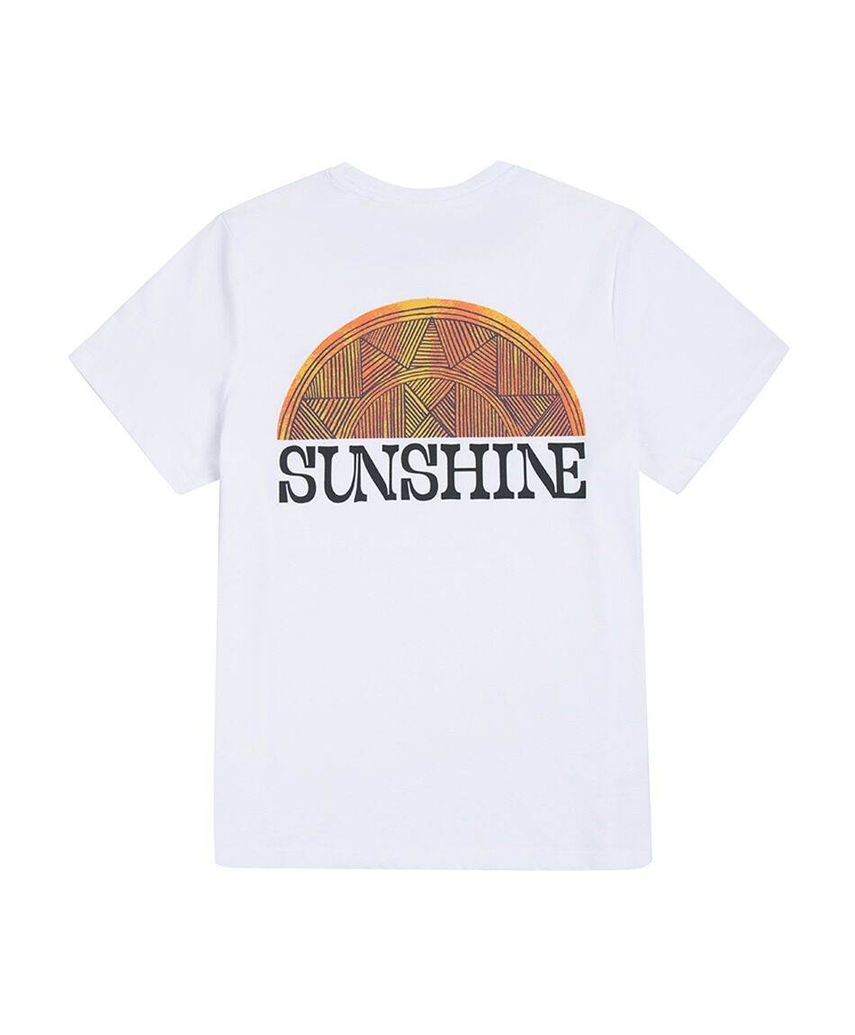 Polera hombre estampado adventure