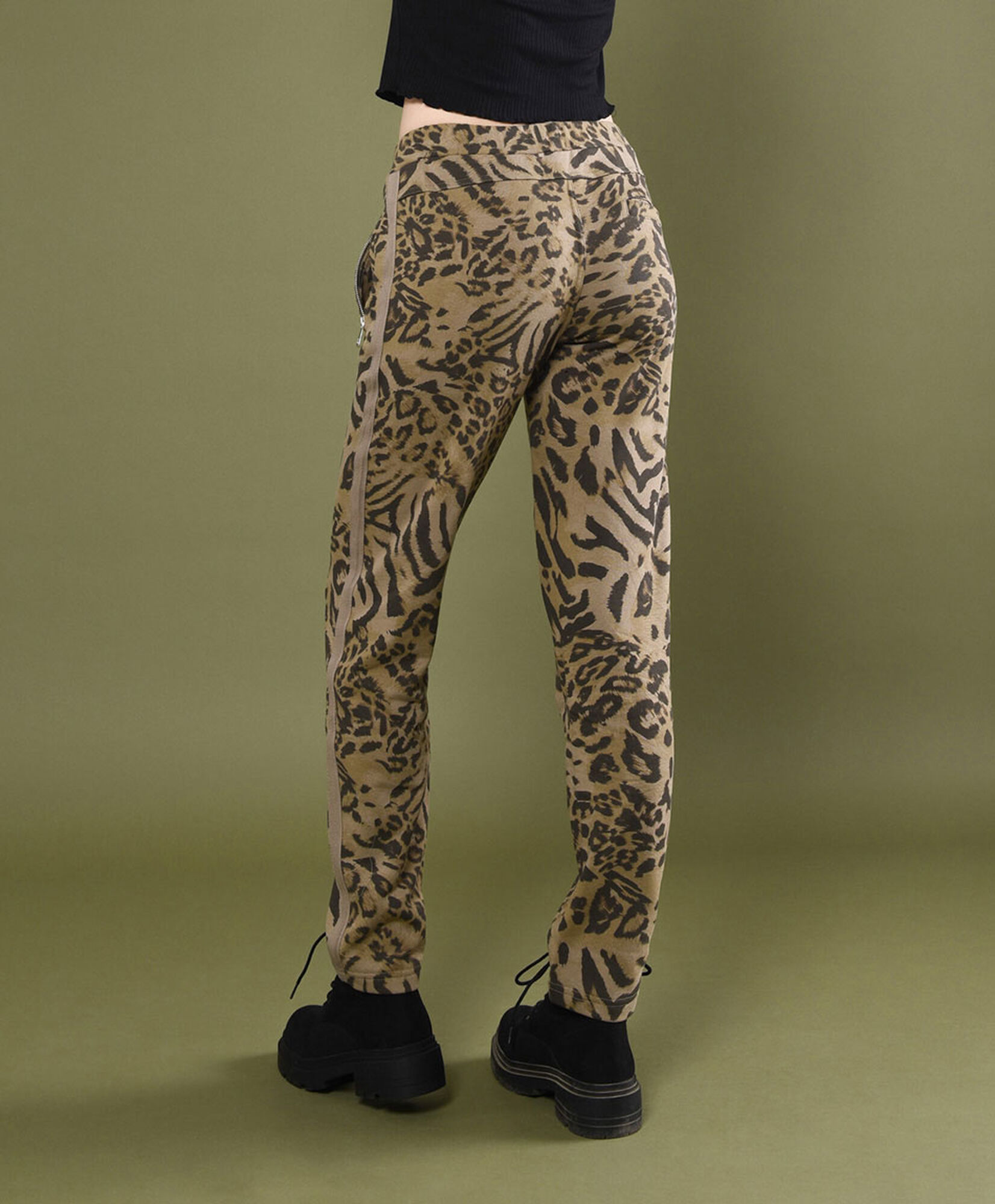 Pantalón mujer tiro alto animal print Pantalón mujer tiro alto animal print