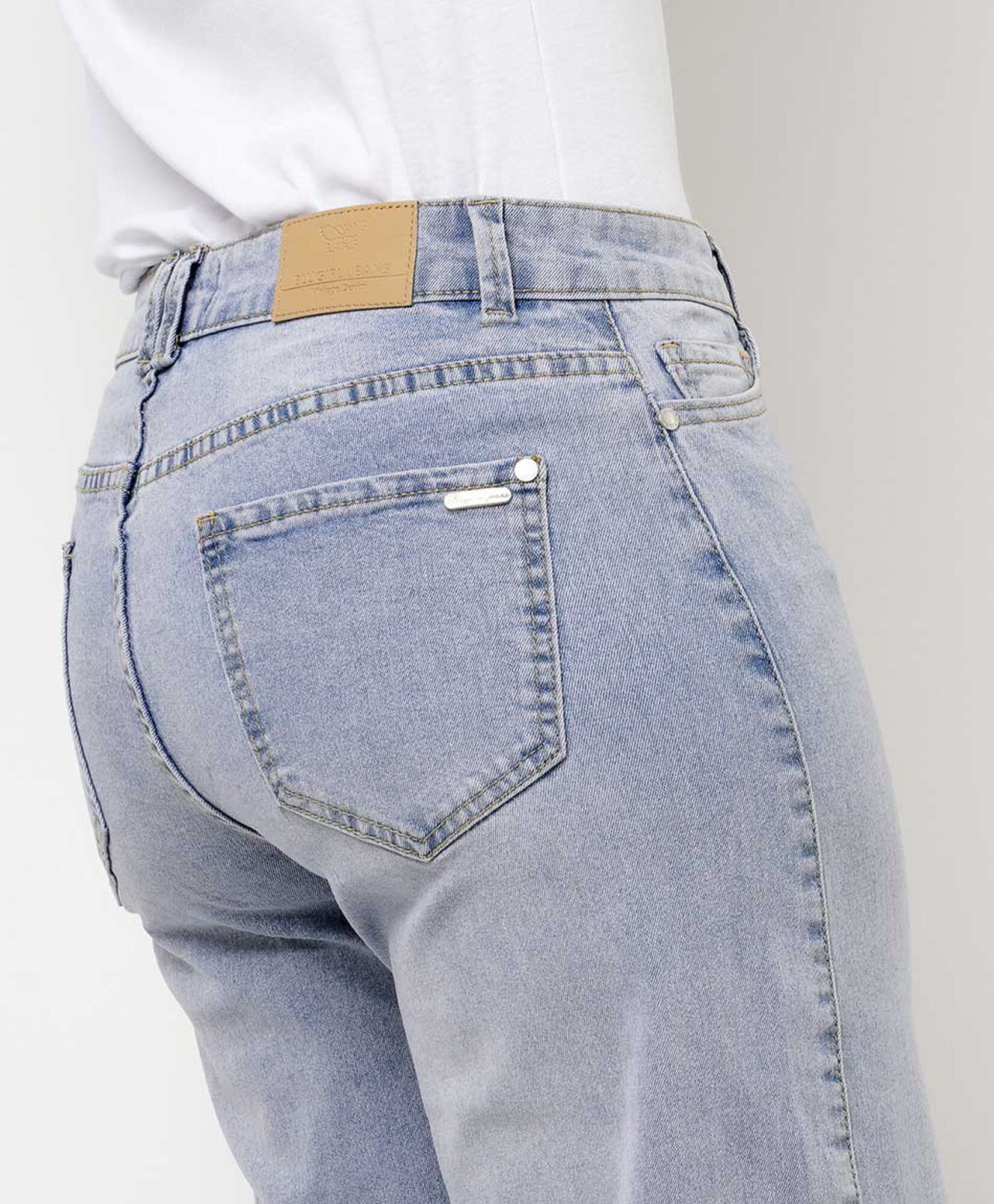Jeans mujer bordado floral Jeans mujer bordado floral