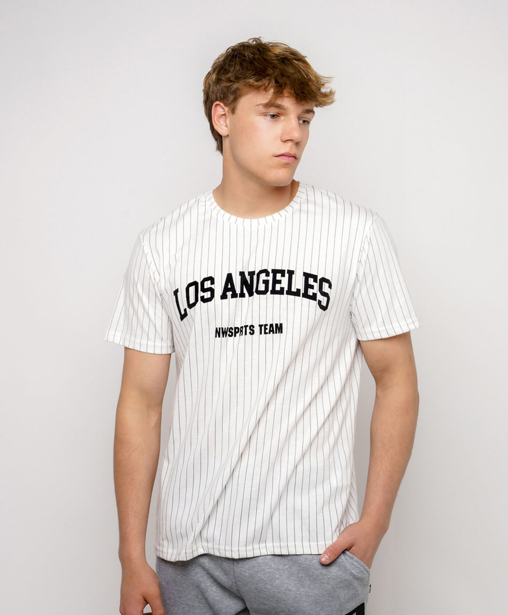Polera deportiva hombre los angeles Polera deportiva hombre los angeles