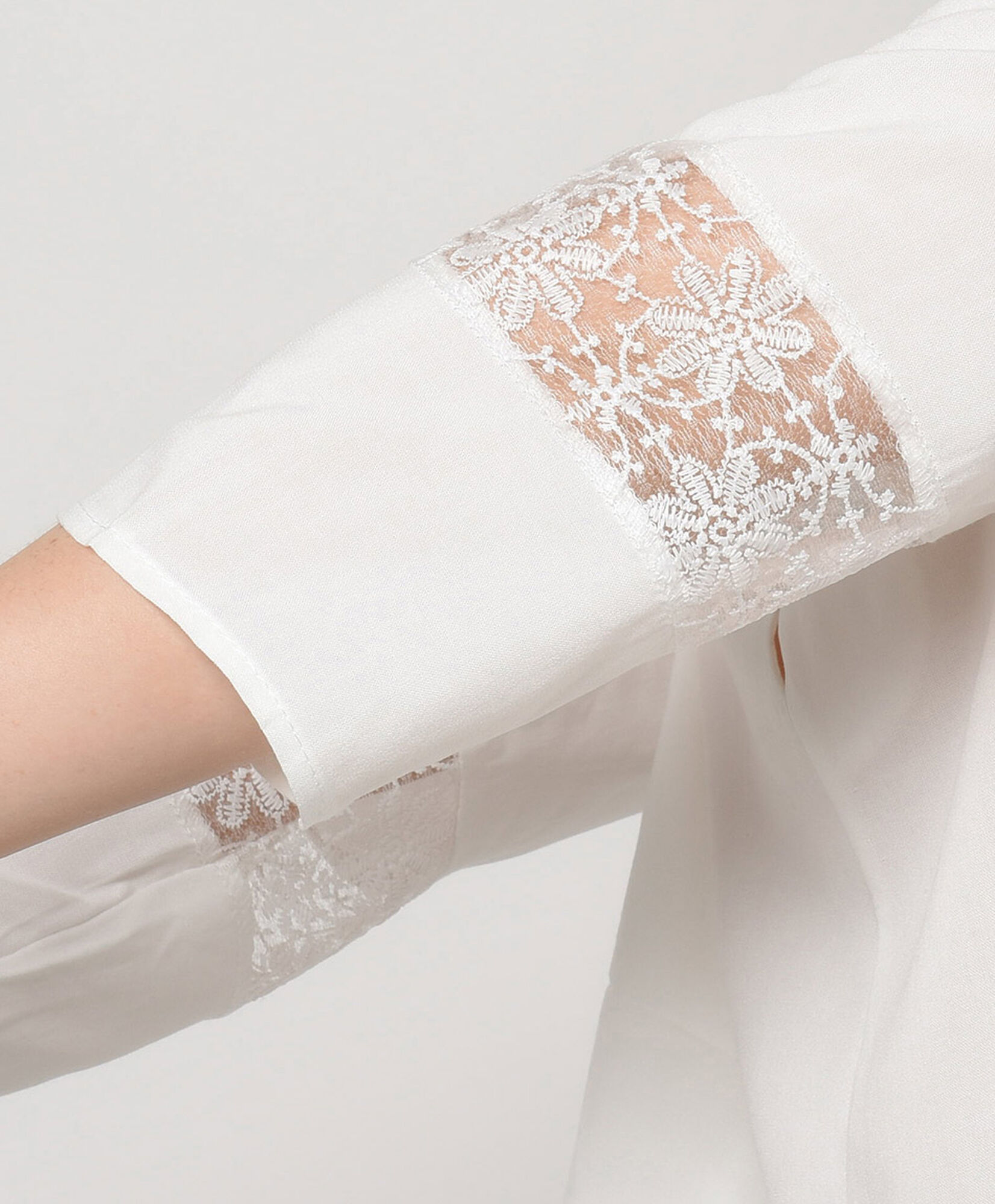 Blusa mujer detalles encajes Blusa mujer detalles encajes