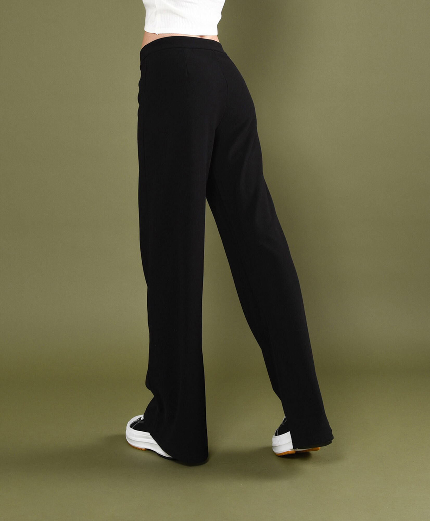 Pantalón mujer acanalado flare Pantalón mujer acanalado flare