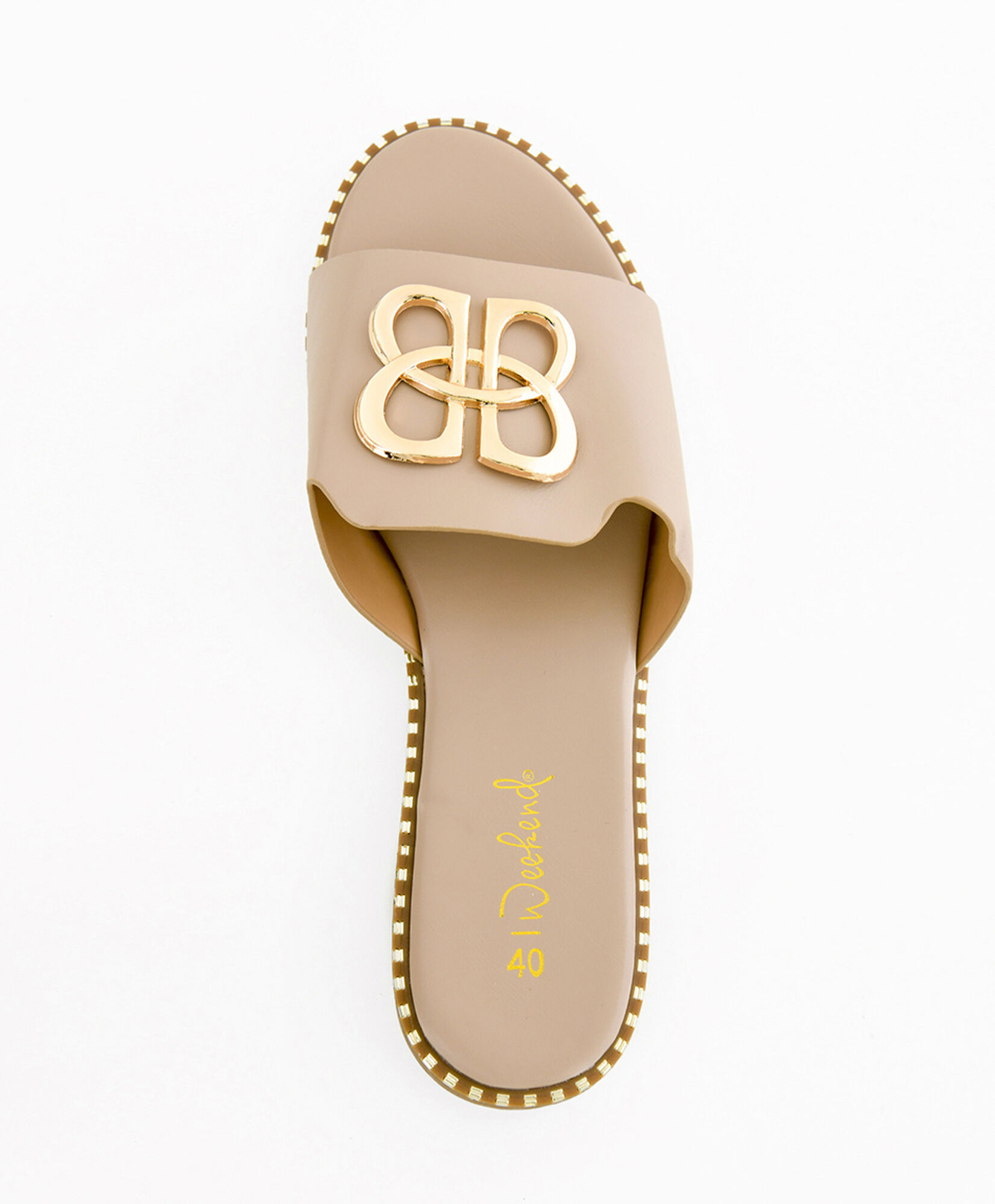 Sandalia mujer beige y dorado Sandalia mujer beige y dorado