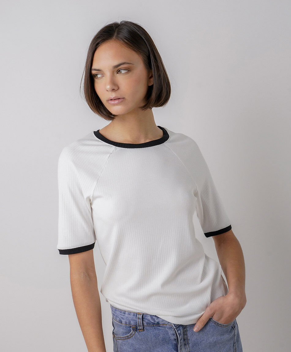 Polera mujer canal&eacute; contraste blanca