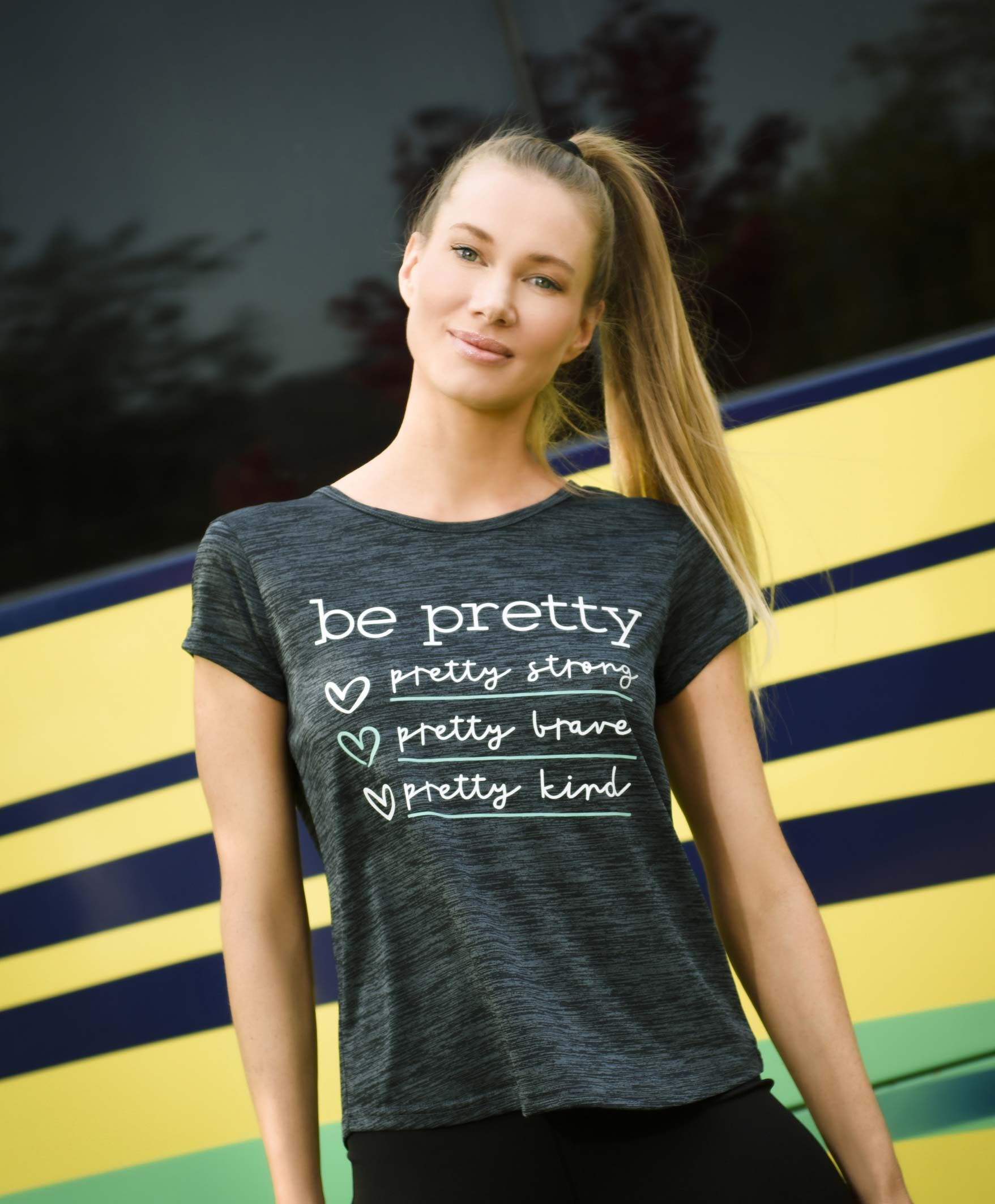 Polera deportiva mujer frases