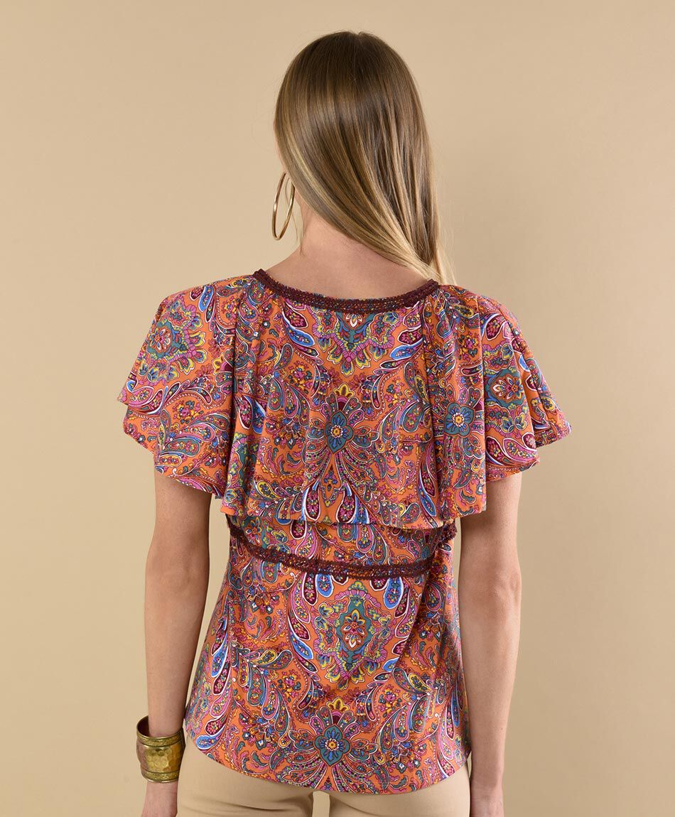 Polera manga corta cuello en v