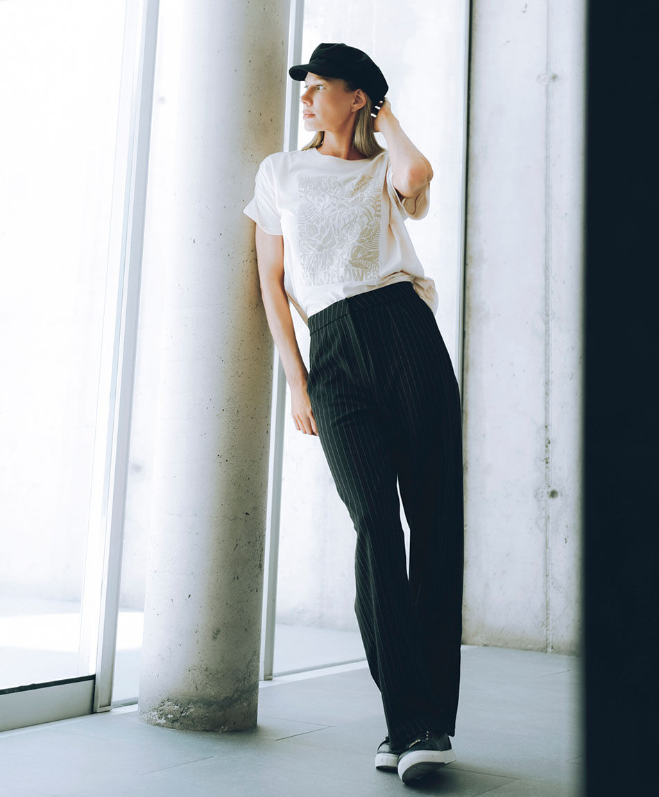 Pantal&oacute;n mujer l&iacute;neas verticales wide