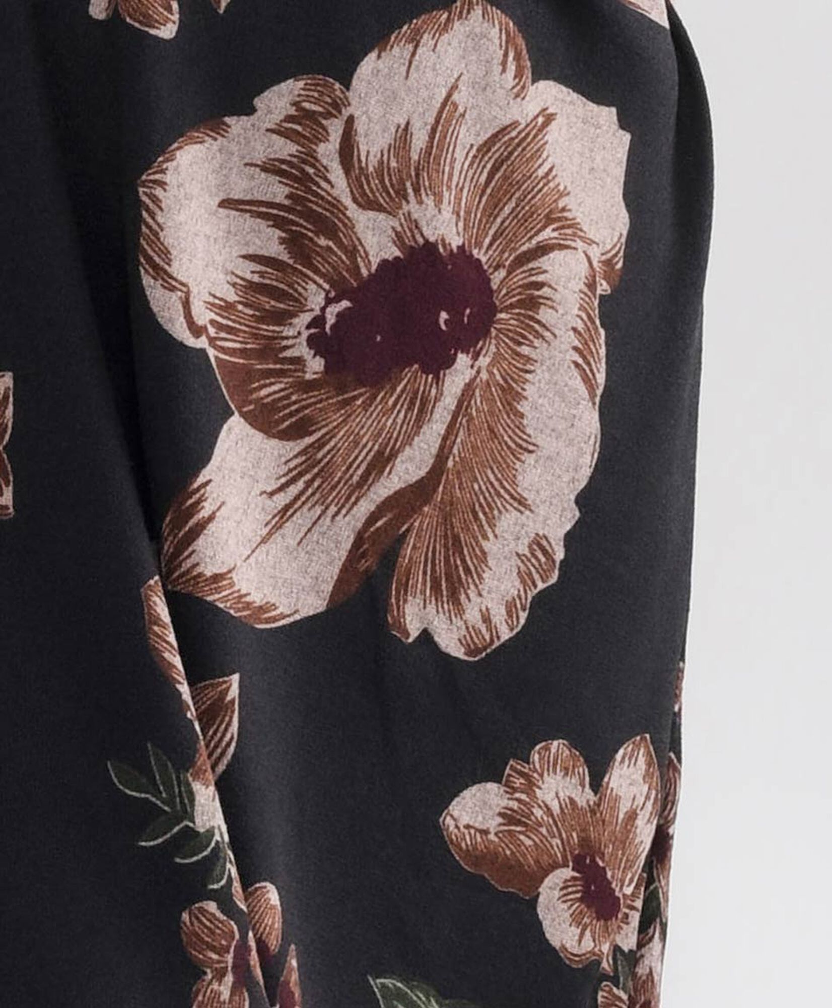 Vestido hasta la rodilla mujer flores Vestido hasta la rodilla mujer flores