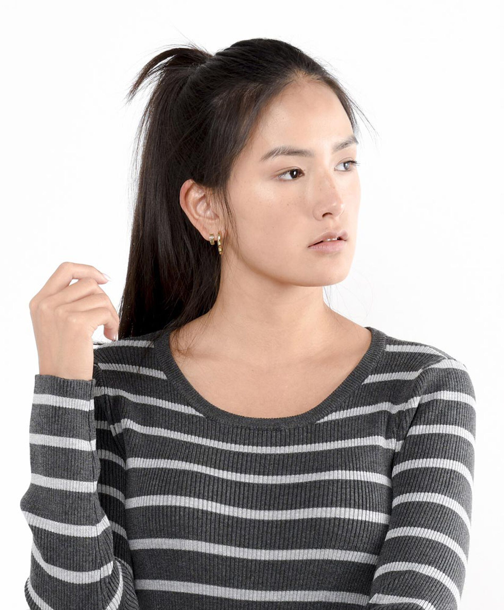 Sweater mujer líneas gris Sweater mujer líneas gris