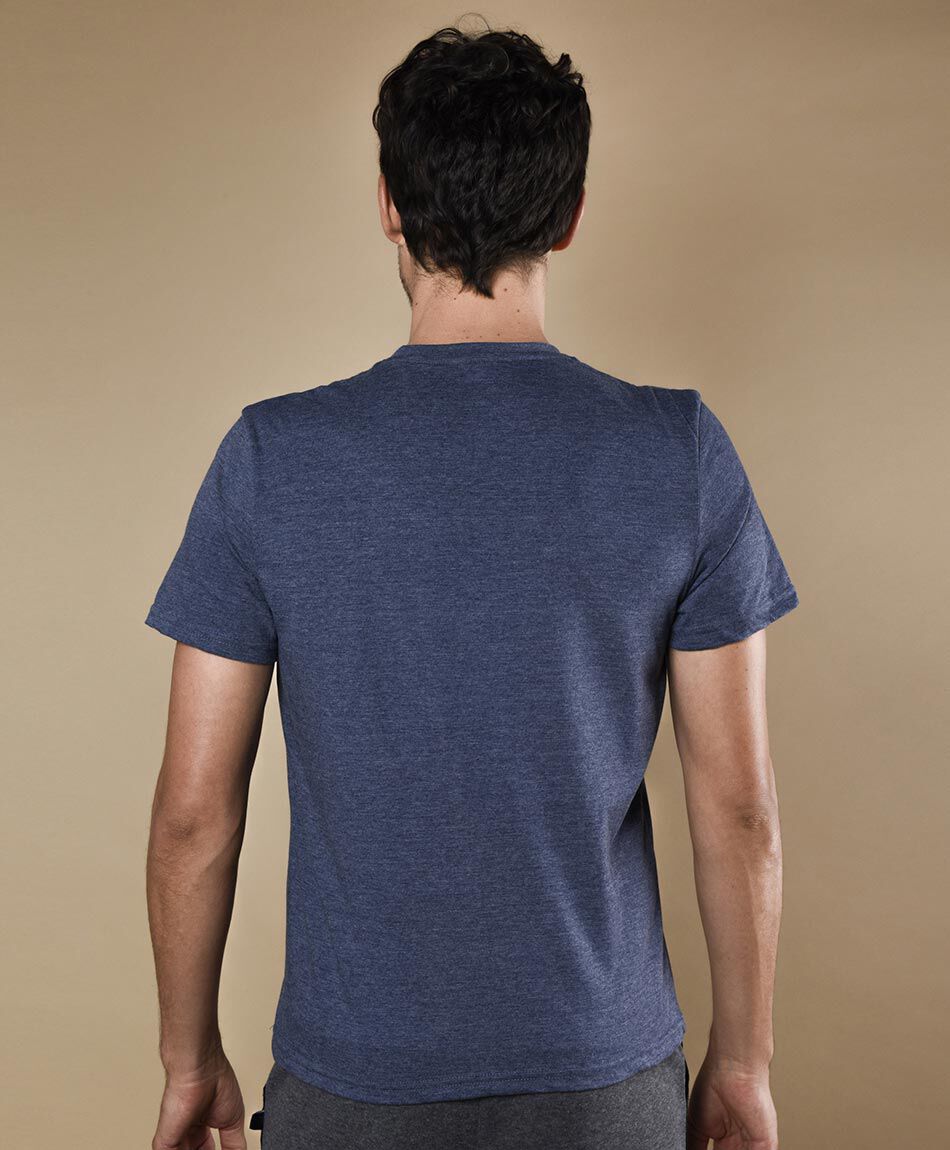 Polera deportiva manga corta cuello redondo