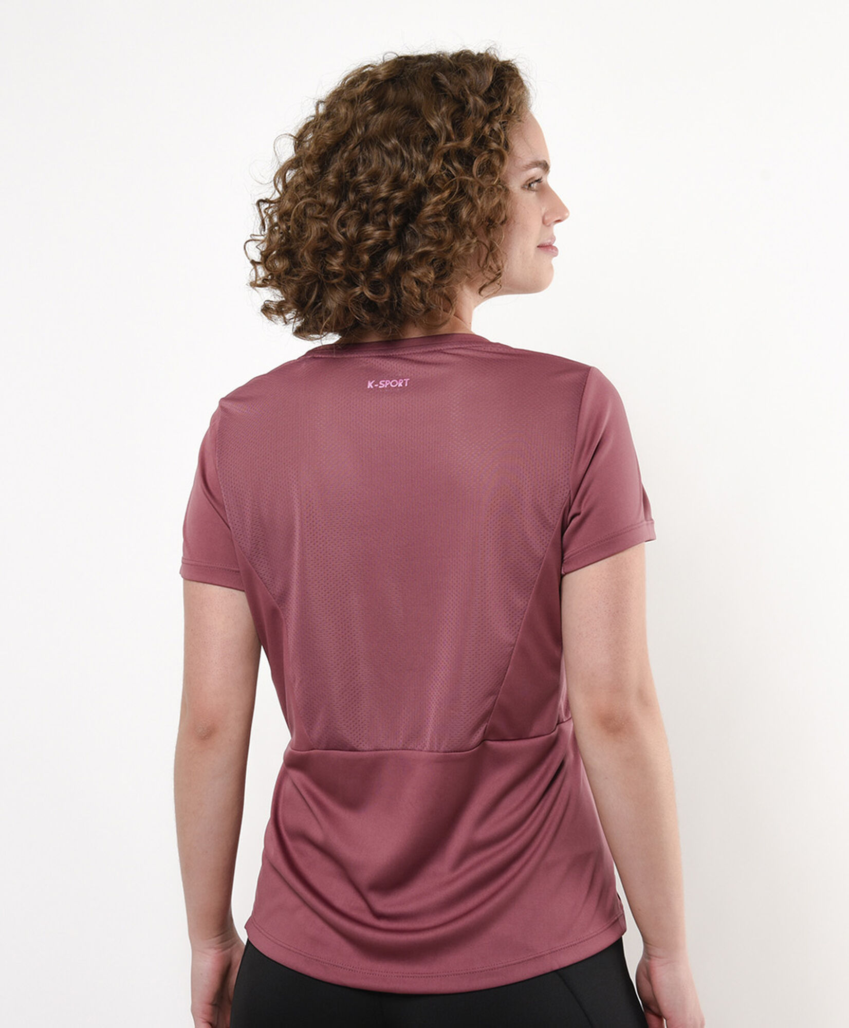 Polera deportiva mujer train Polera deportiva mujer train