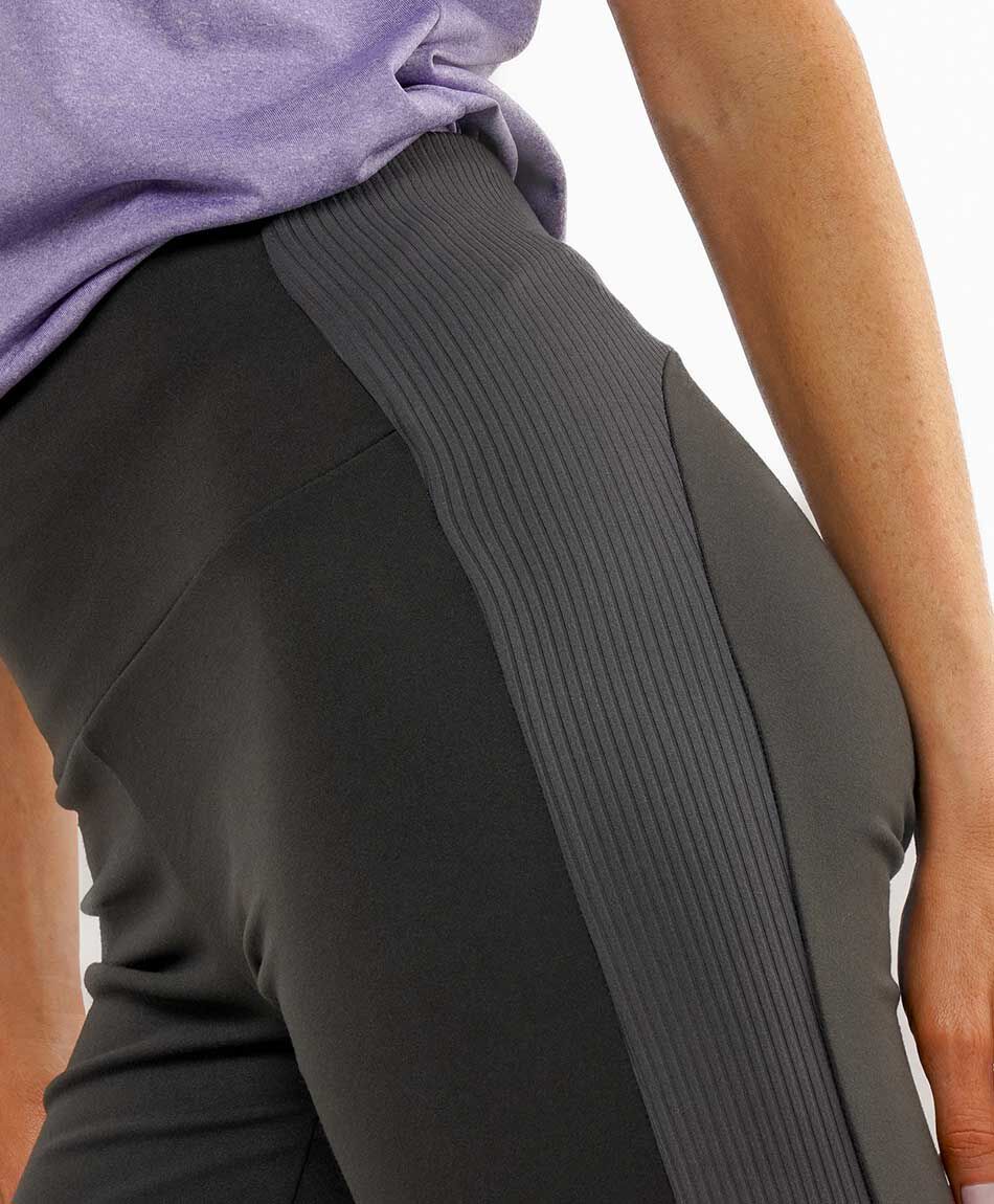 Calza deportiva mujer acampanado