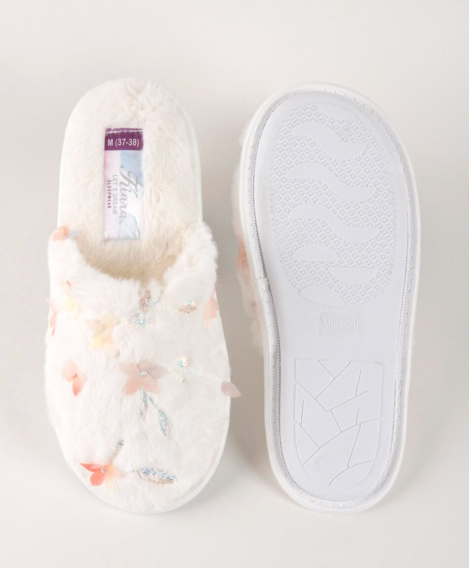 Pantuflas mujer floreada