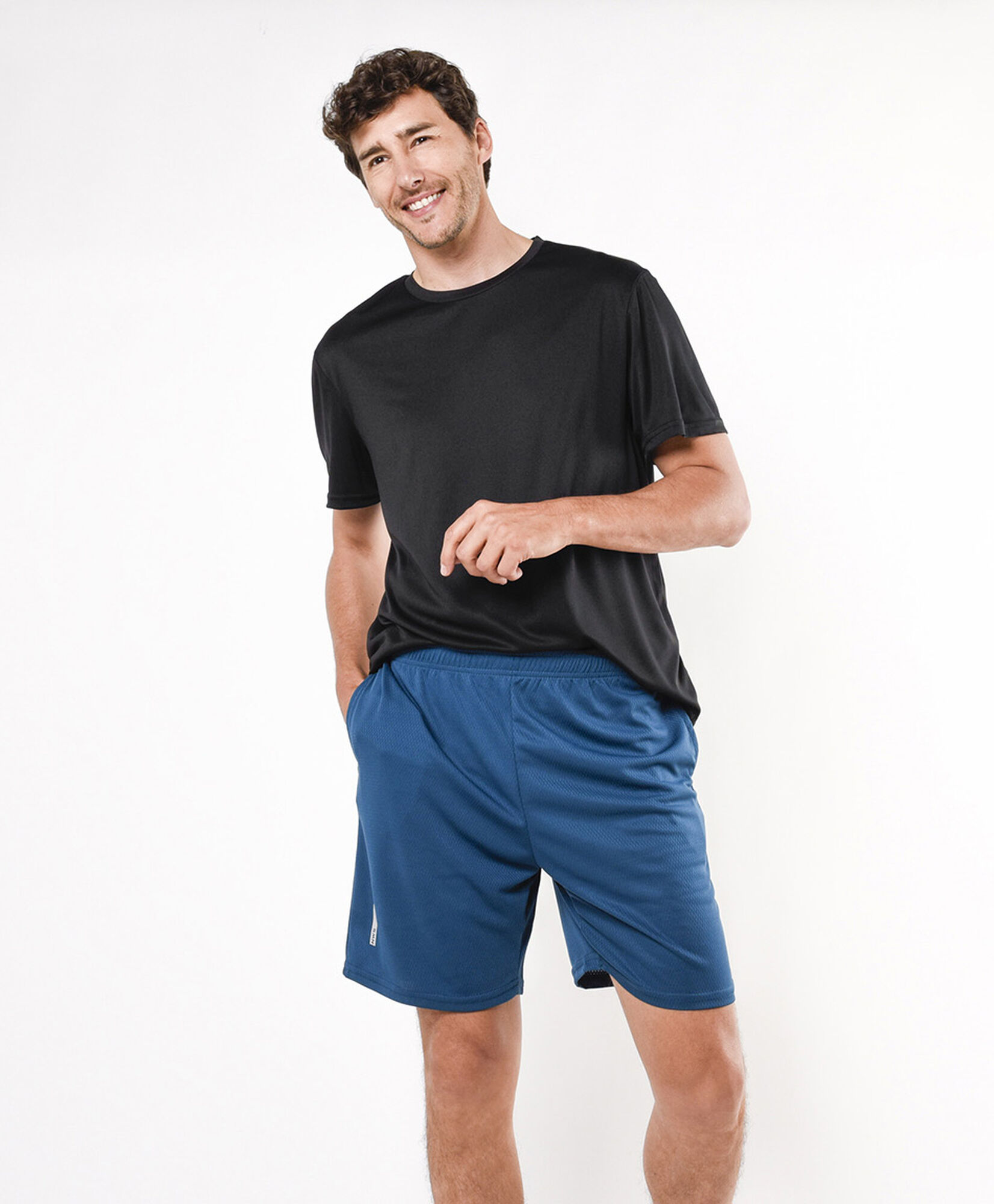 Short deportivo hombre liso Short deportivo hombre liso