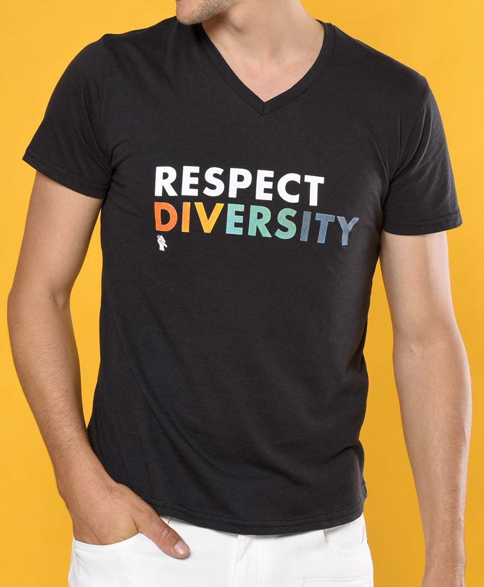 Polera manga corta cuello en v