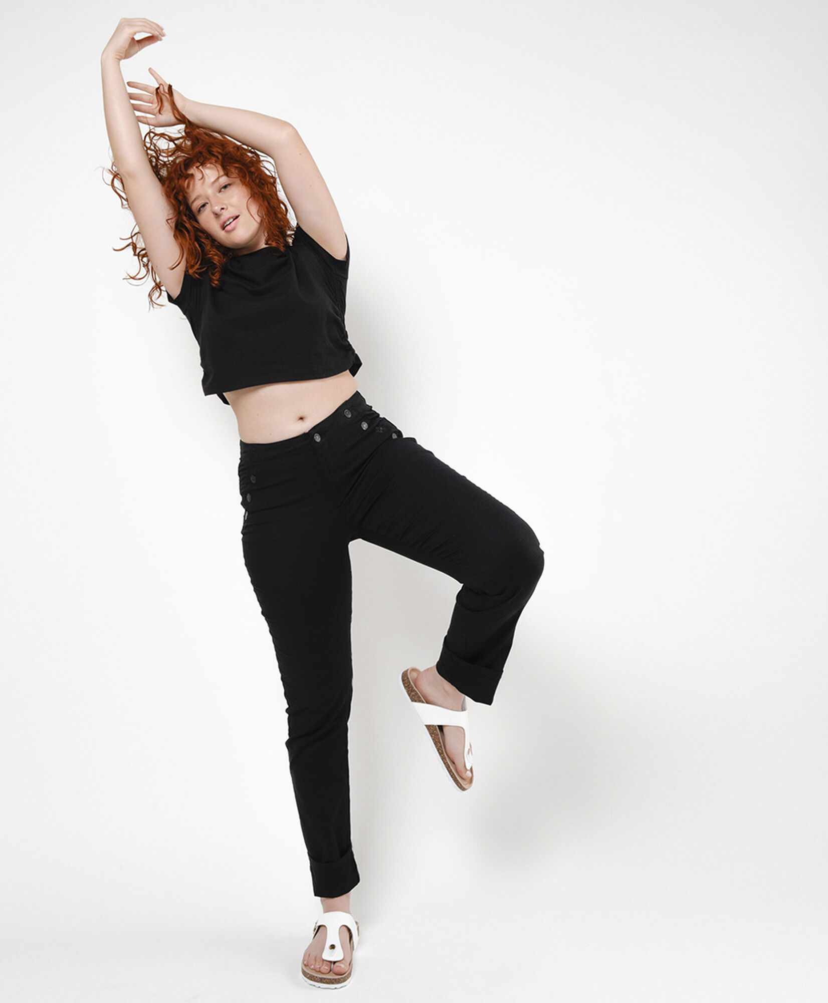 Jeans mujer bolsillo botones negro Jeans mujer bolsillo botones negro