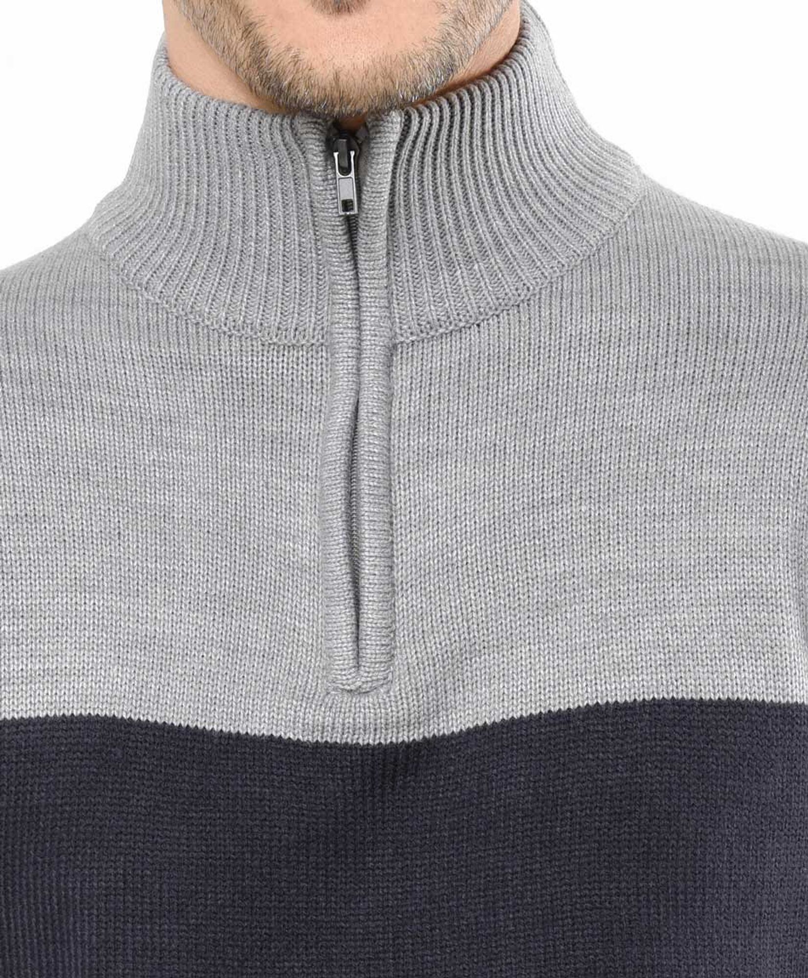 Sweater hombre bicolor medio cierre Sweater hombre bicolor medio cierre