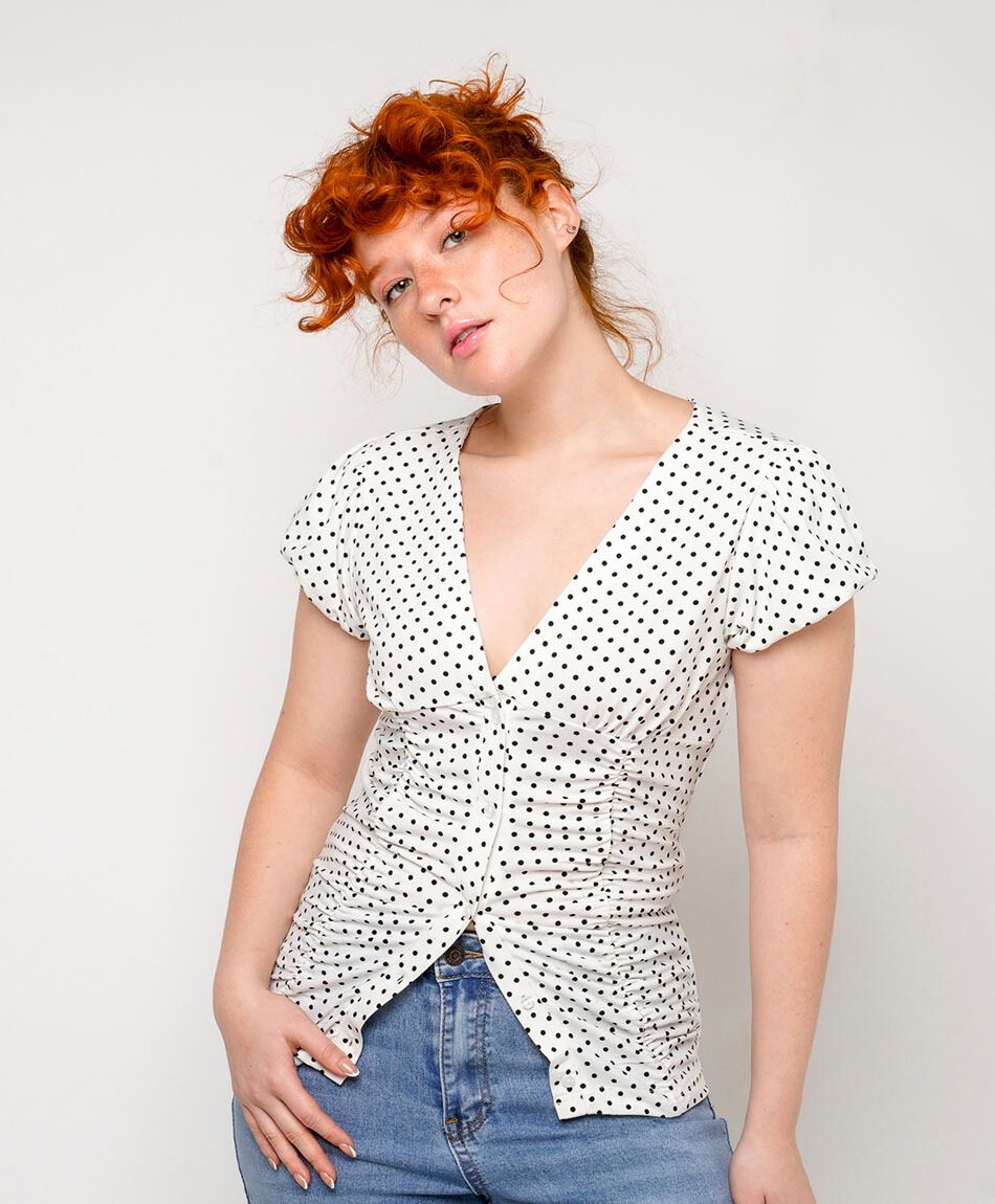 Blusa mujer puntos ajustada