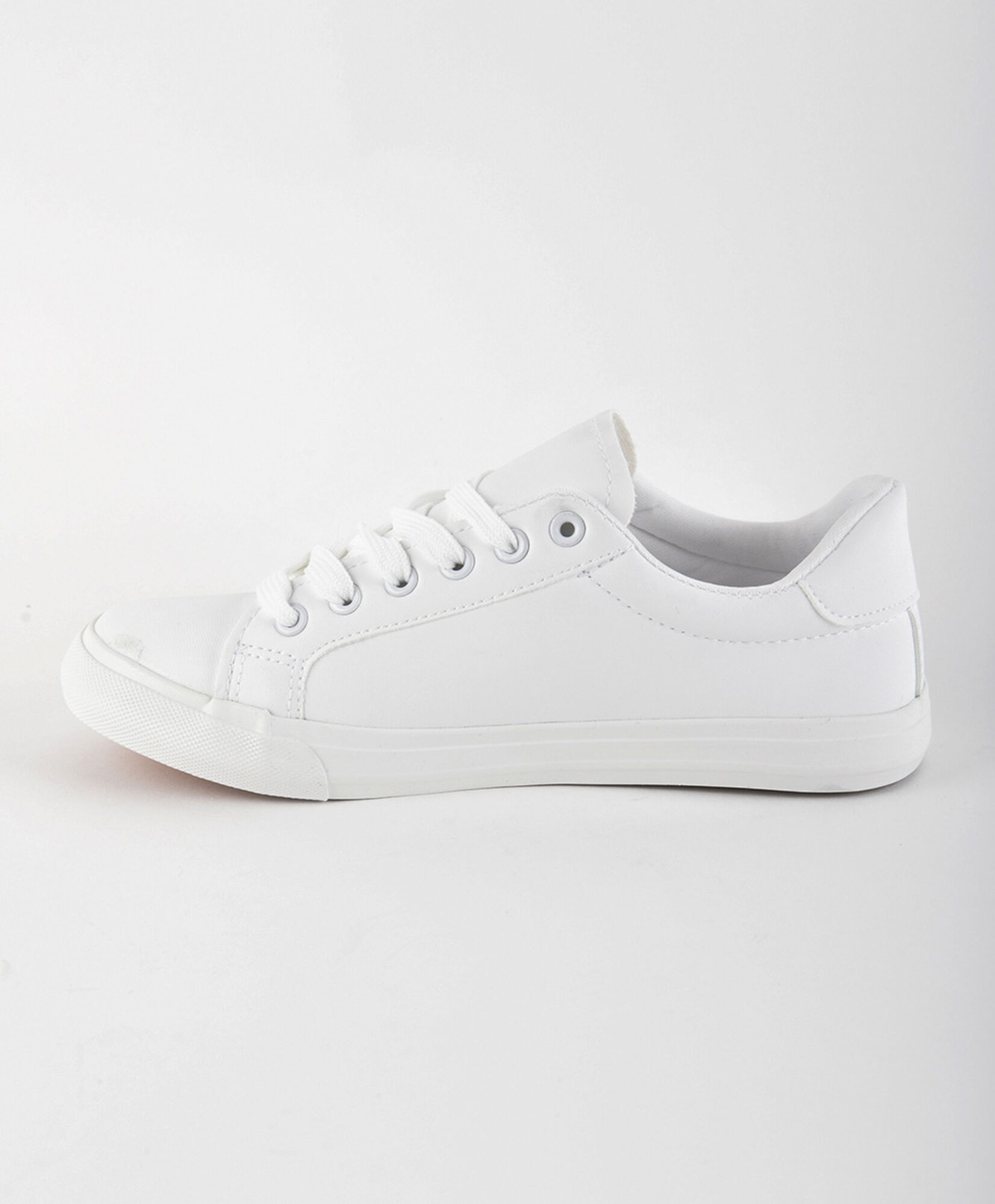 Zapatilla mujer flores bordadas Zapatilla mujer flores bordadas