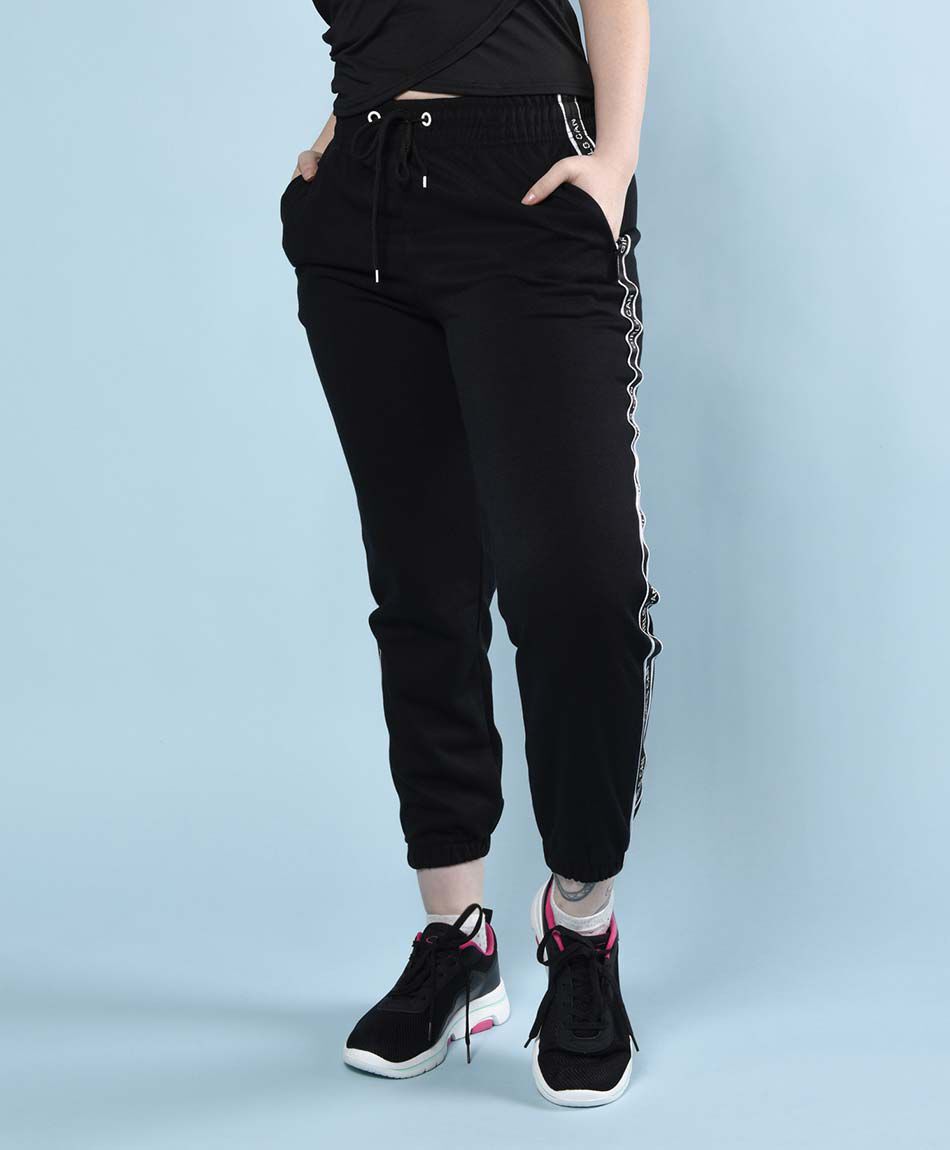 Pantal&oacute;n de buzo