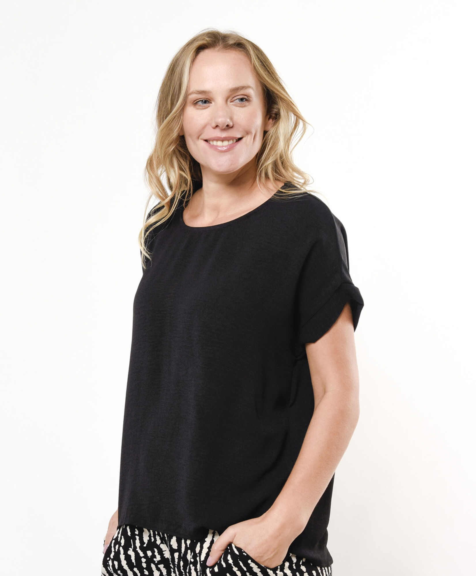 Blusa mujer manga doblada Blusa mujer manga doblada