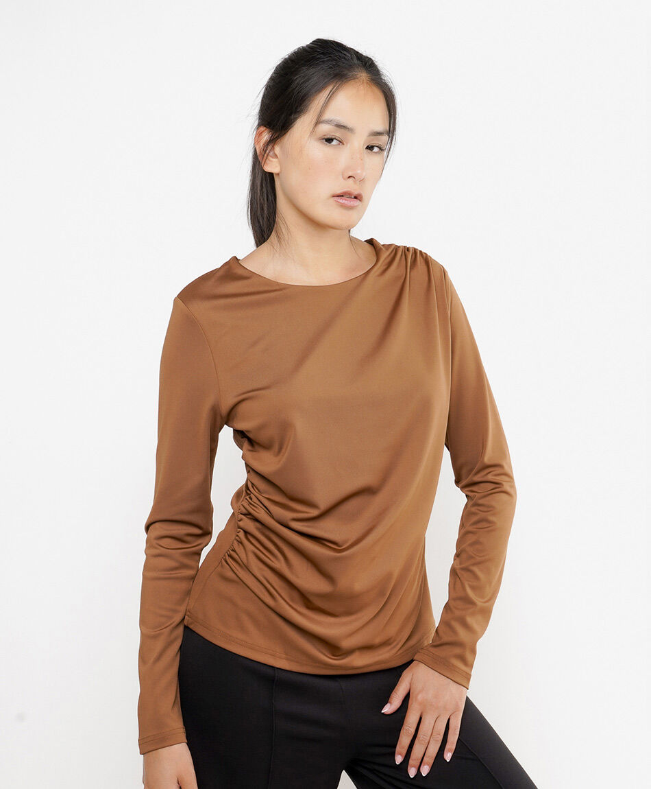 Polera mujer recogido lateral