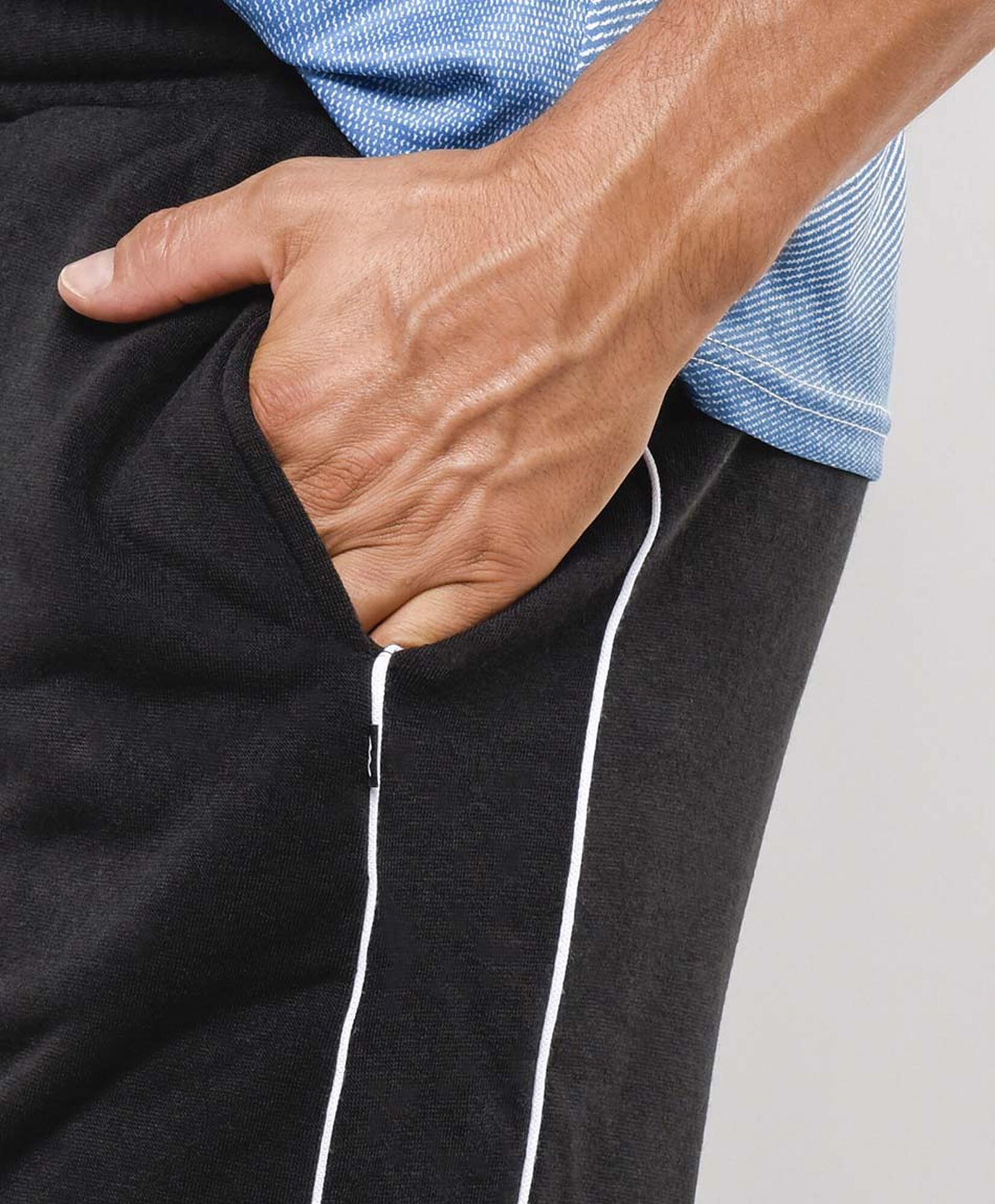 Pantalón deportivo hombre doble línea Pantalón deportivo hombre doble línea