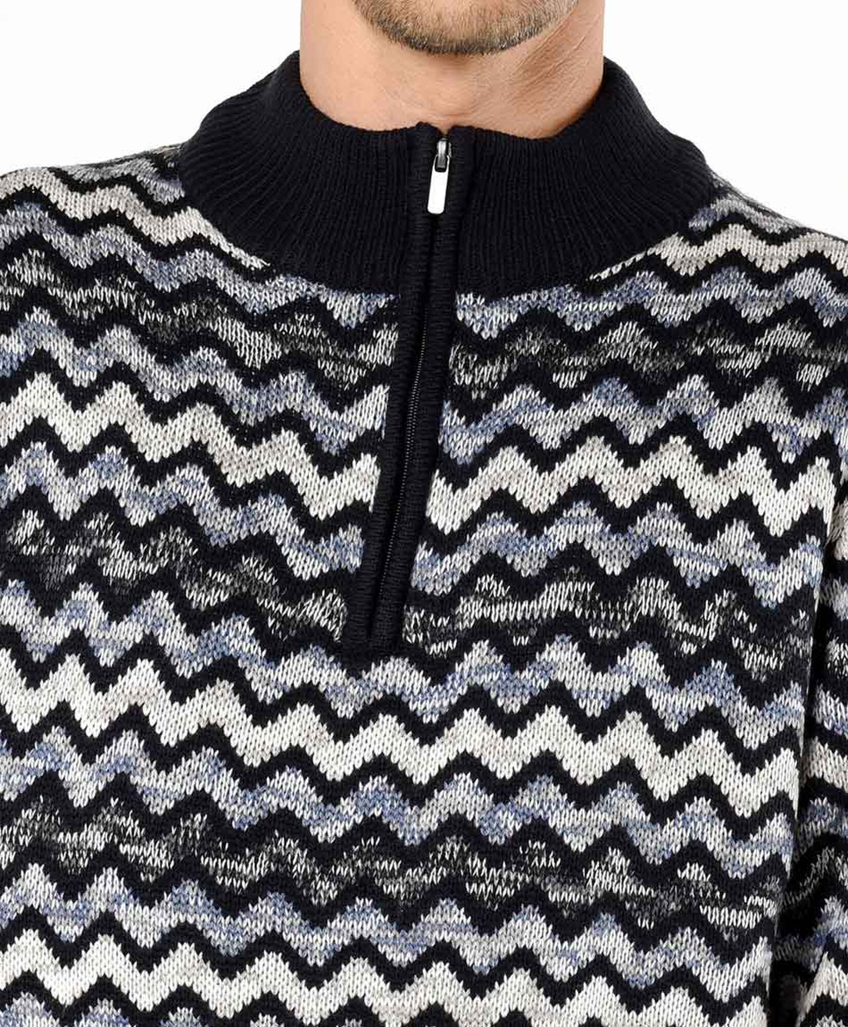 Sweater hombre zigzag medio cierre Sweater hombre zigzag medio cierre