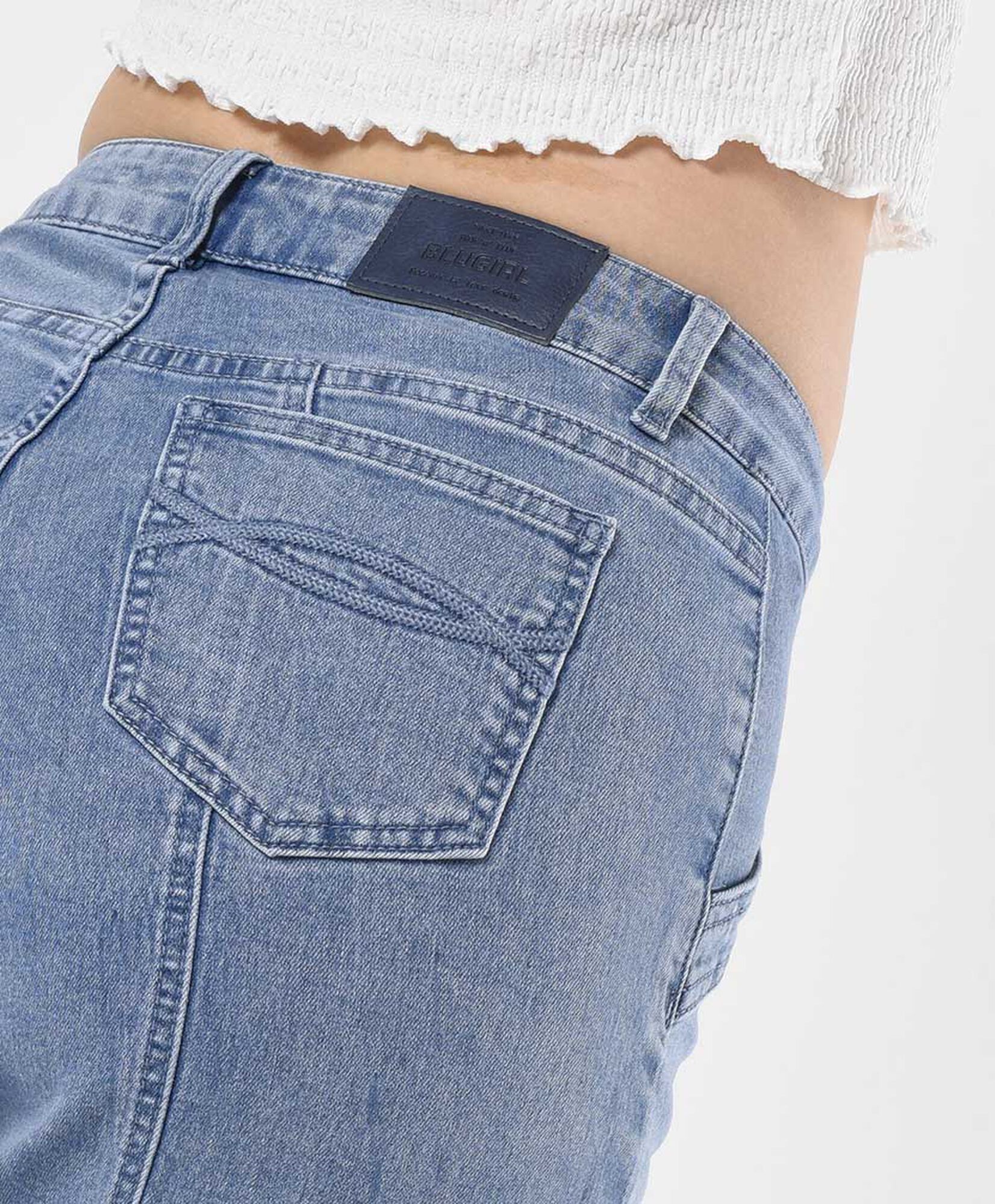 Jeans mujer costuras wide Jeans mujer costuras wide