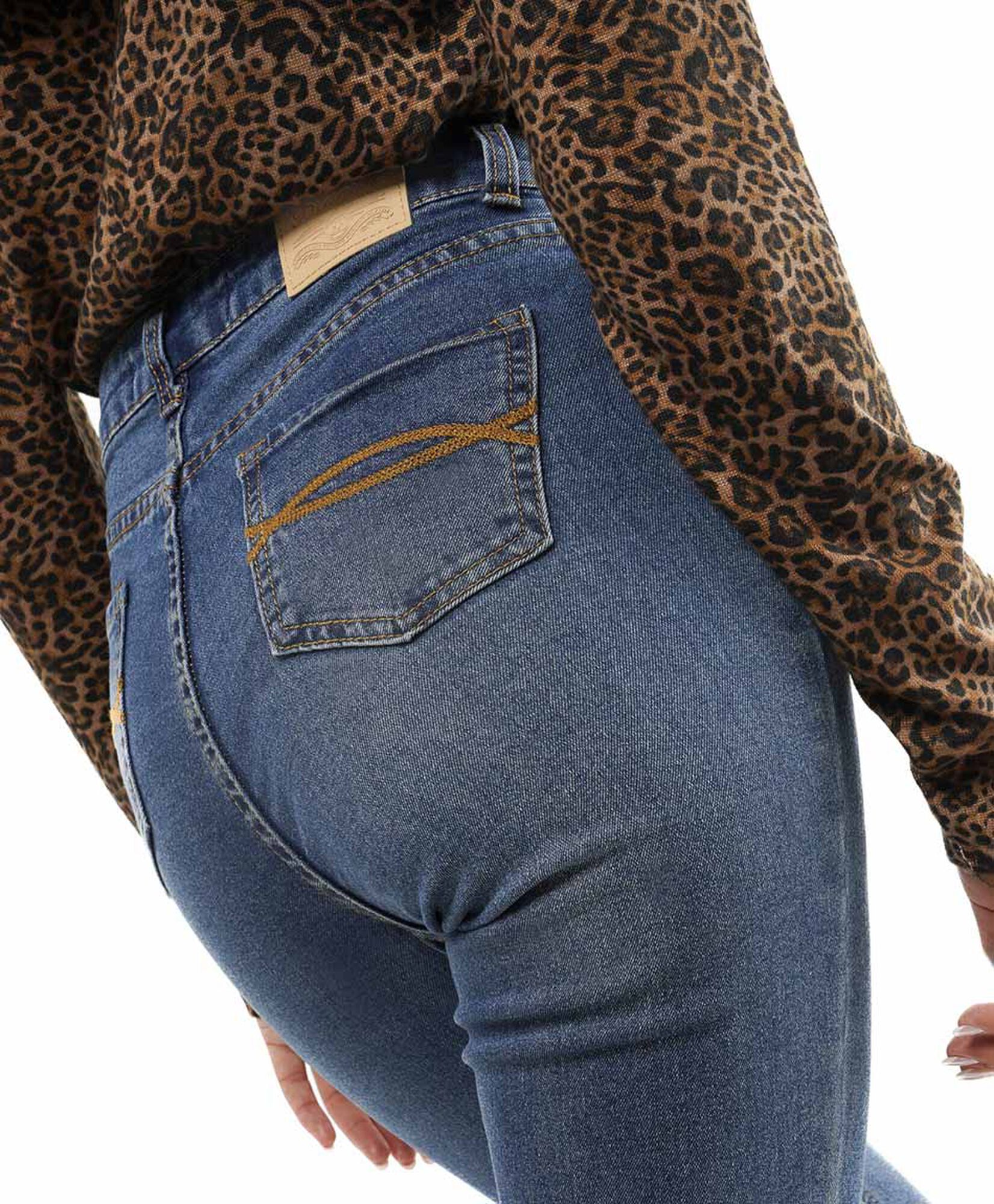 Jeans mujer basta desflecada skinny fit Jeans mujer basta desflecada skinny fit
