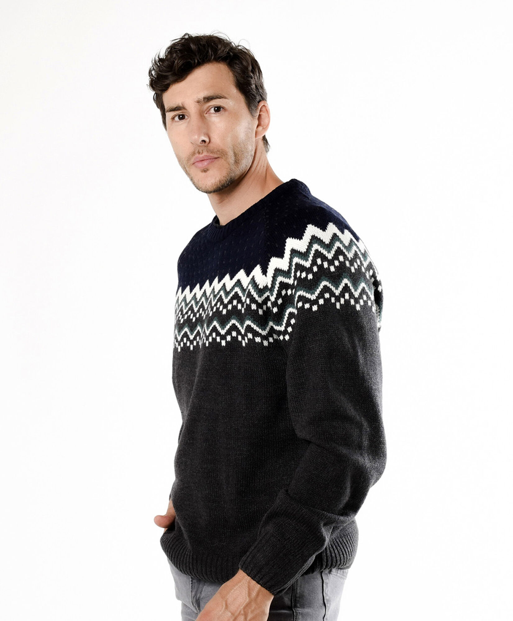 Sweater hombre jacquard líneas negro Sweater hombre jacquard líneas negro