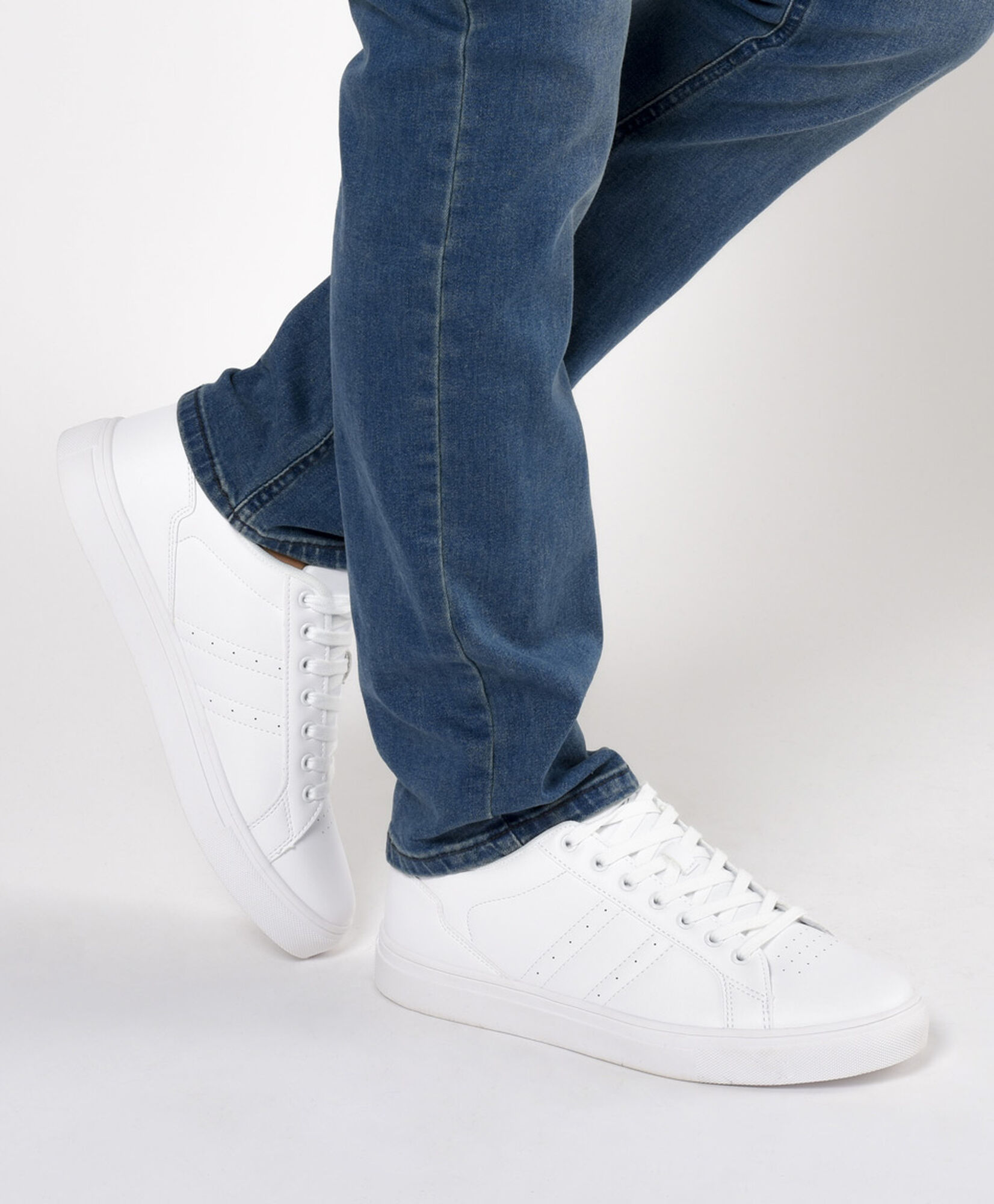 Zapatilla hombre urbana reciclada Zapatilla hombre urbana reciclada